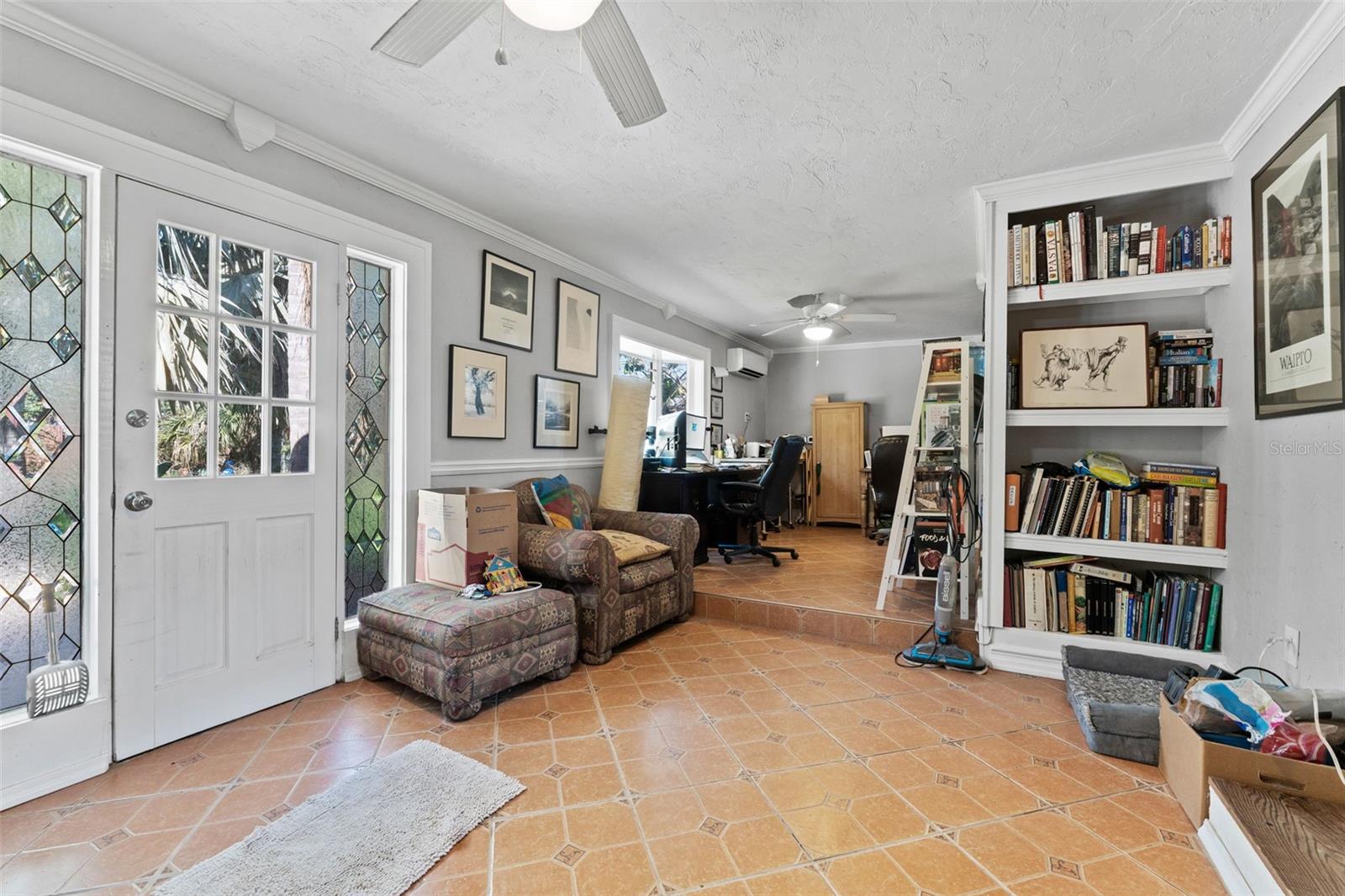 681 JASMINE WAY S, ST PETERSBURG, FL — photo 13