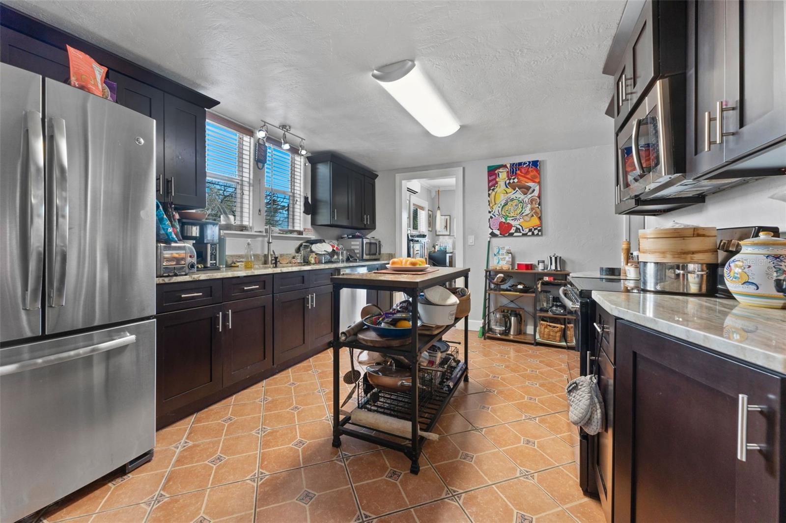 681 JASMINE WAY S, ST PETERSBURG, FL — photo 16