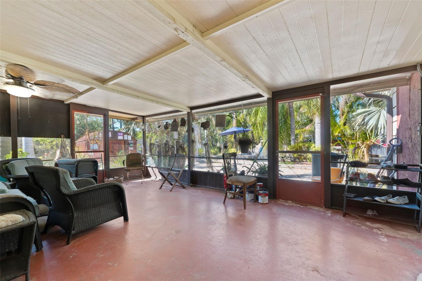 681 JASMINE WAY S, ST PETERSBURG, FL — photo 26