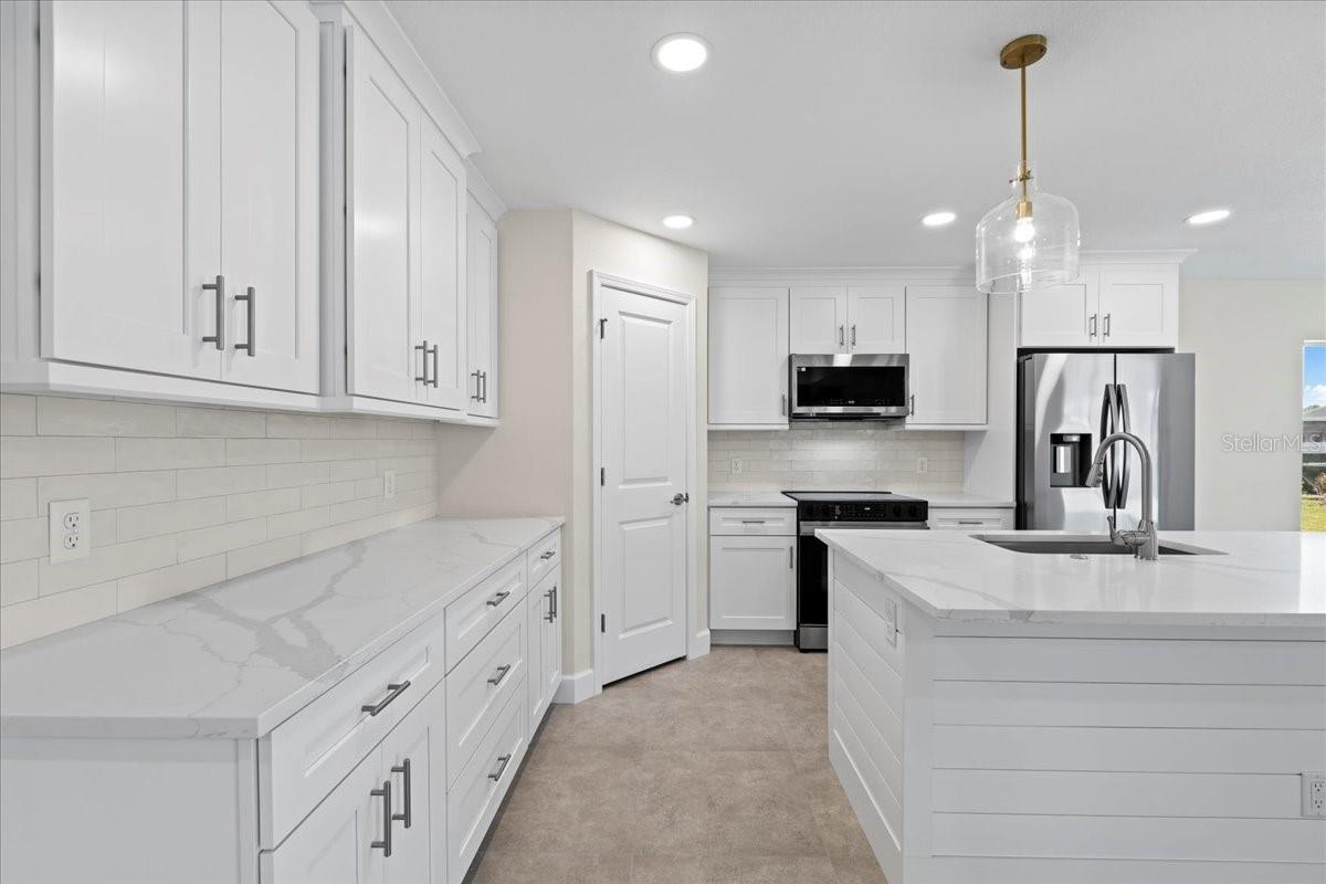 109 BEAU RIVAGE DR, ROTONDA WEST, FL — photo 18