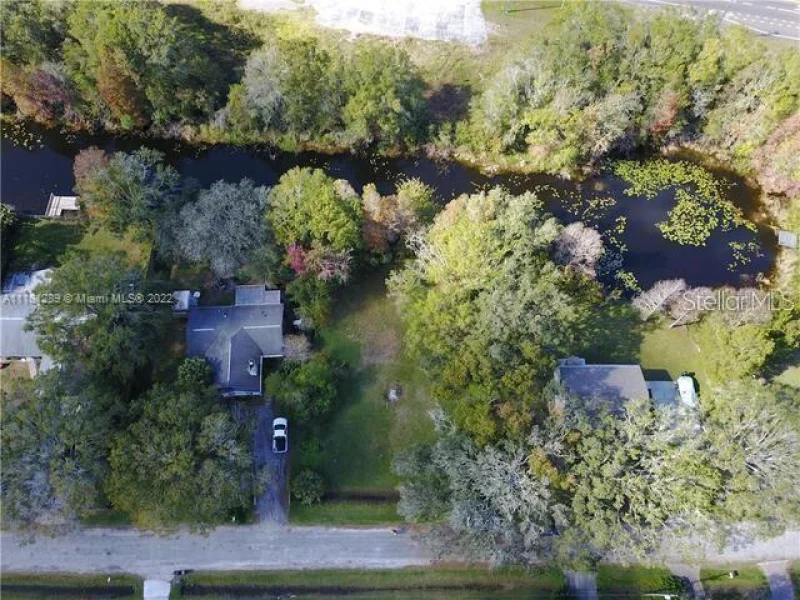 11123 LAKE SHORE DR, LAND O LAKES, FL