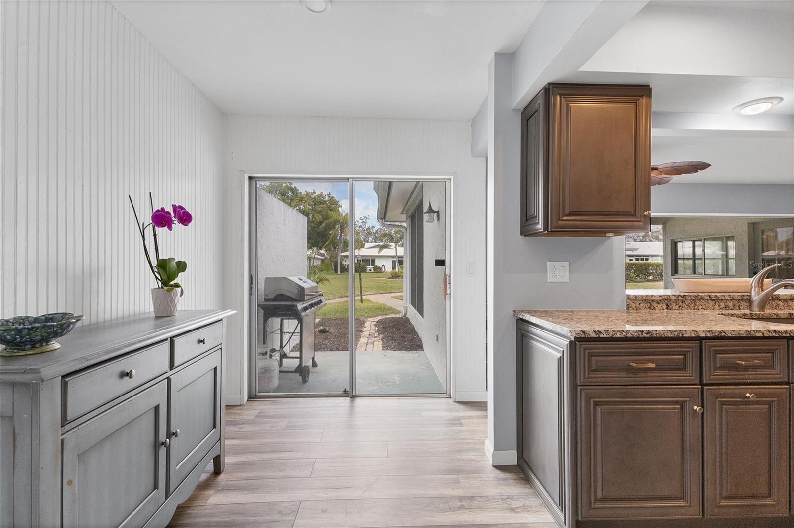 7402 8TH AVE W, BRADENTON, FL — photo 12