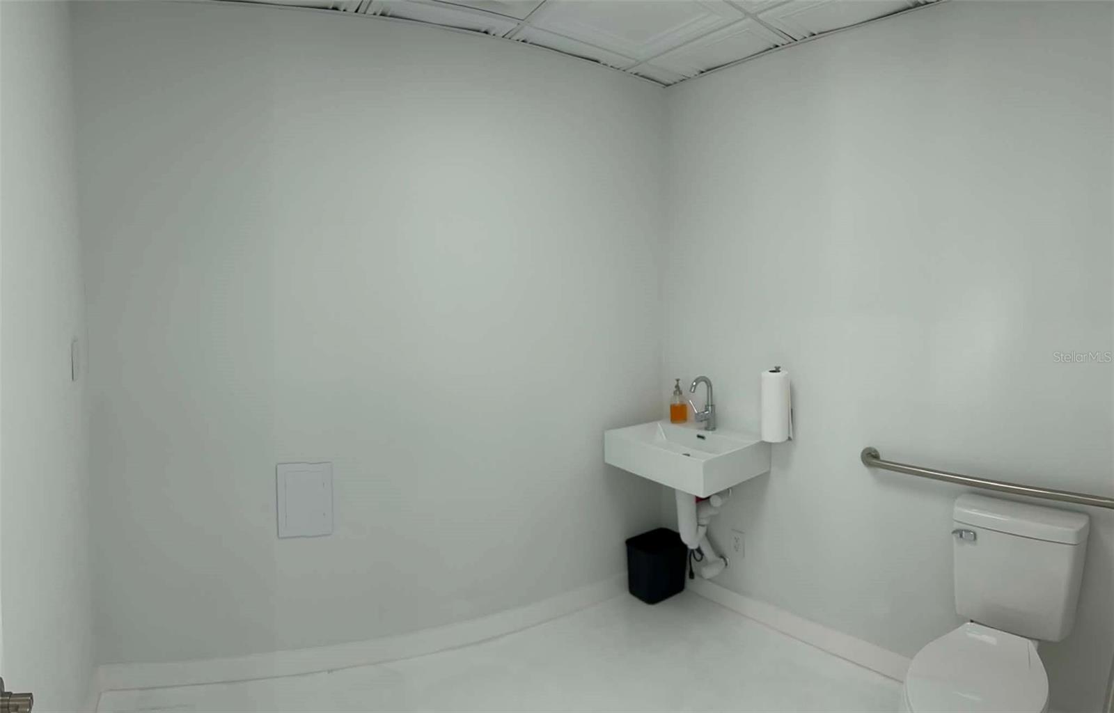 1558 4TH ST #104, SARASOTA, FL — photo 18