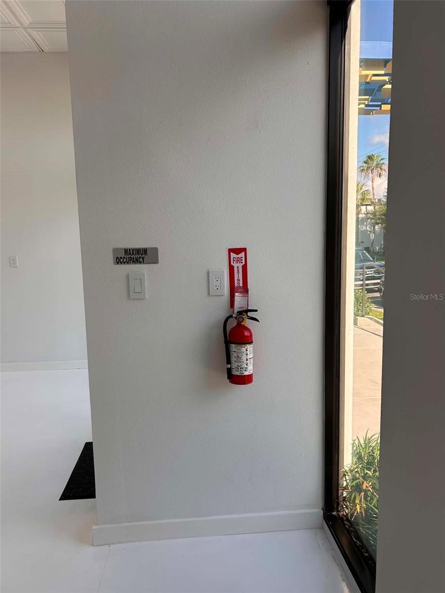 1558 4TH ST #104, SARASOTA, FL — photo 37