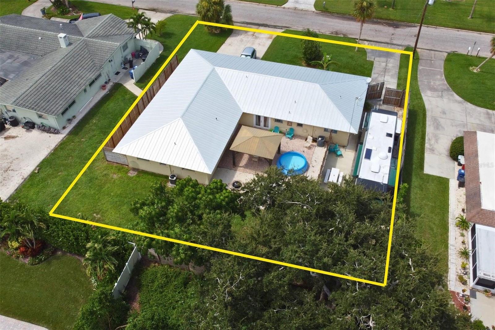 1860 SOUTHPOINTE DR, SARASOTA, FL — photo 7