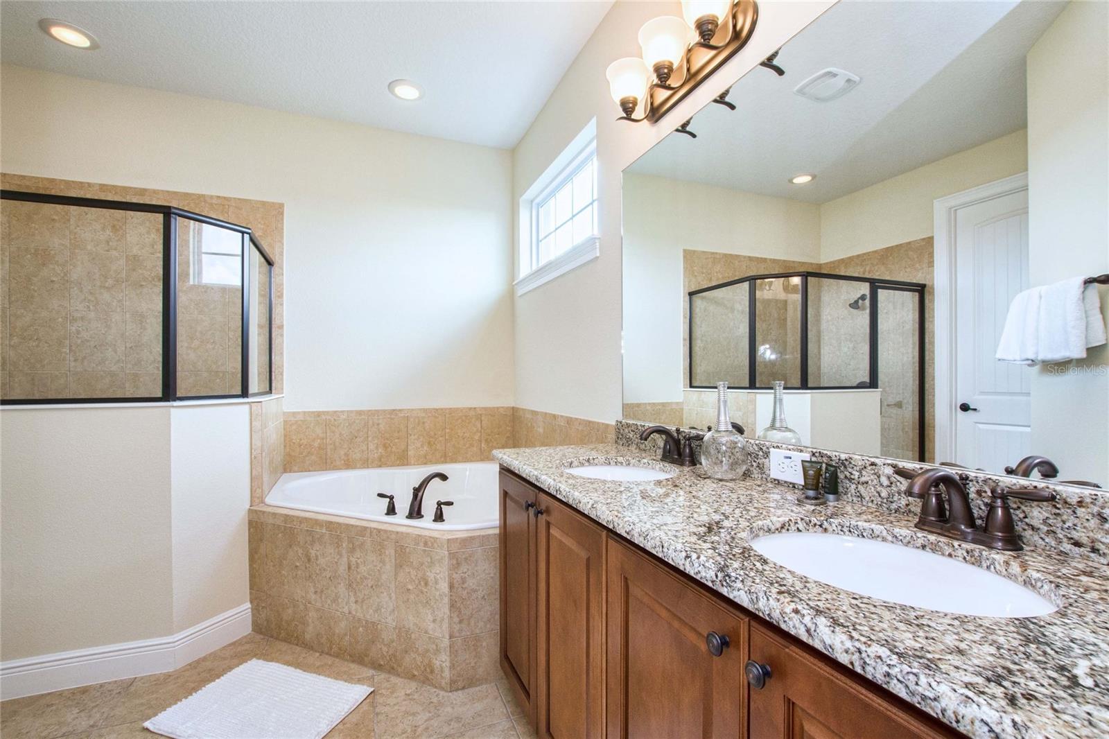 7824 LOXAHATCHEE CT, REUNION, FL — photo 39