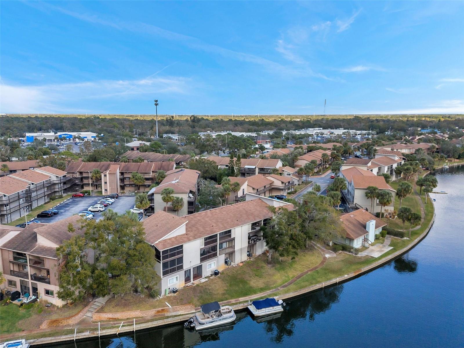 6311 NEWTOWN CIR #11B2, TAMPA, FL — photo 35