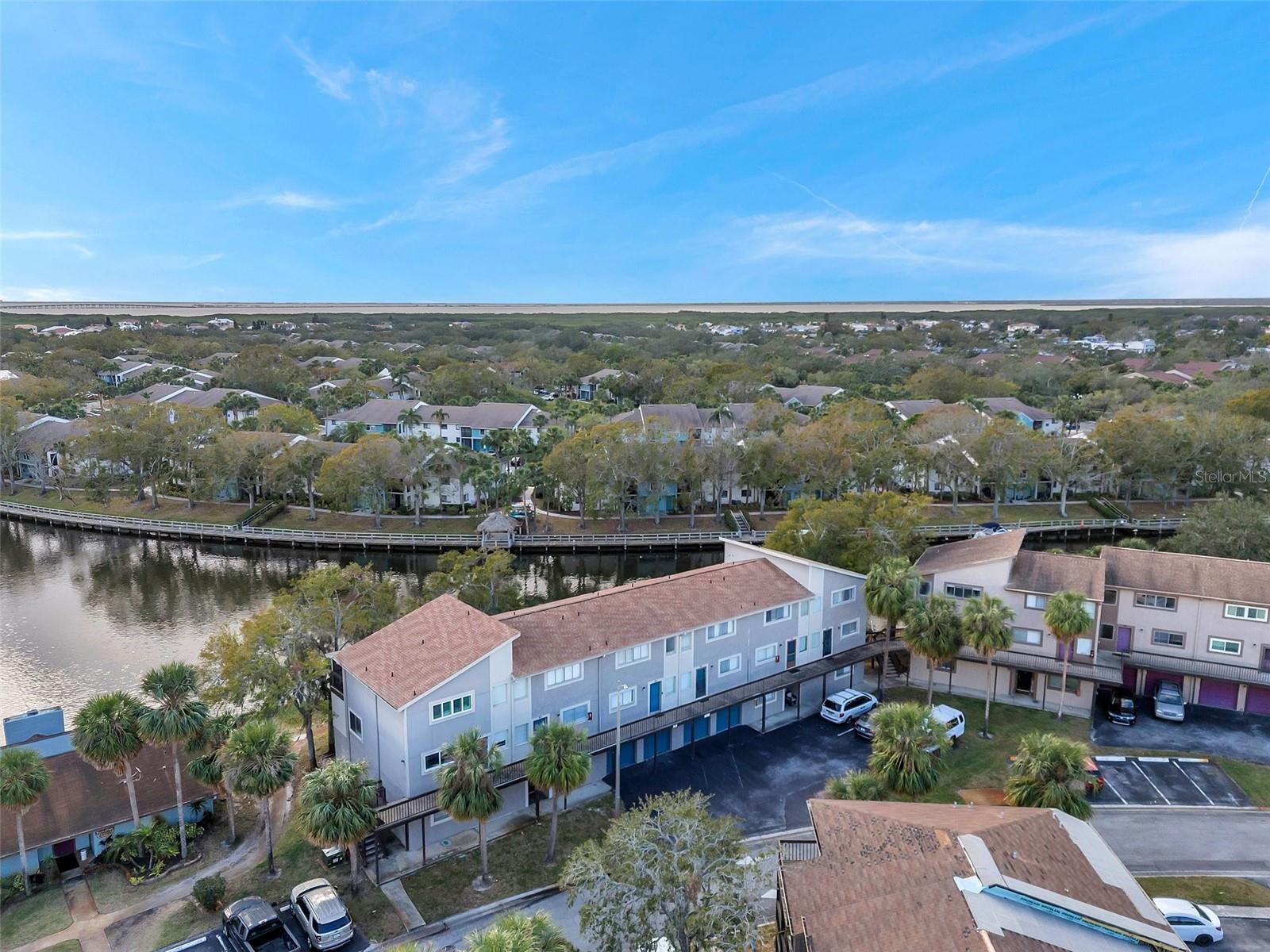 6311 NEWTOWN CIR #11B2, TAMPA, FL — photo 39