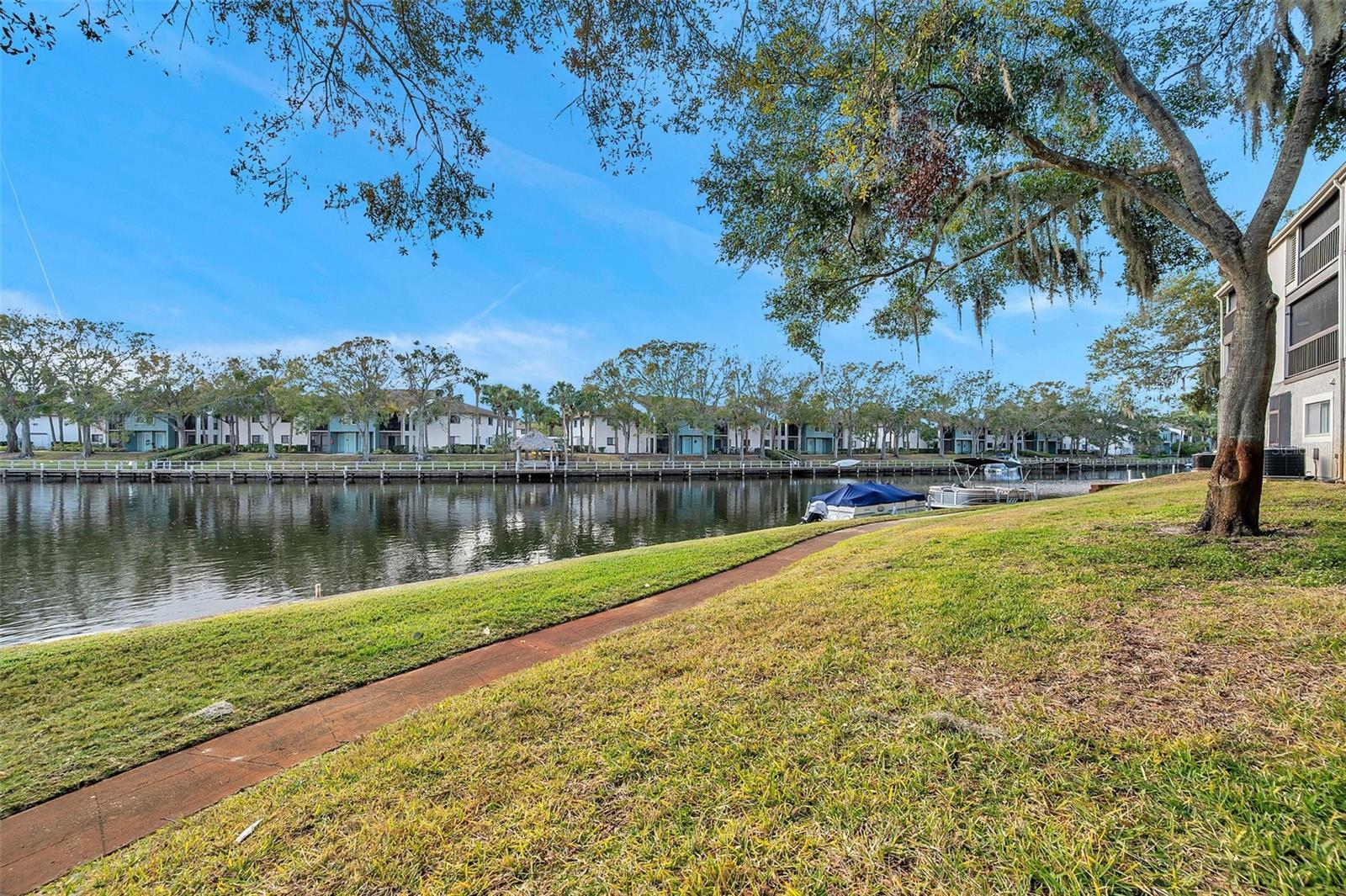 6311 NEWTOWN CIR #11B2, TAMPA, FL — photo 40