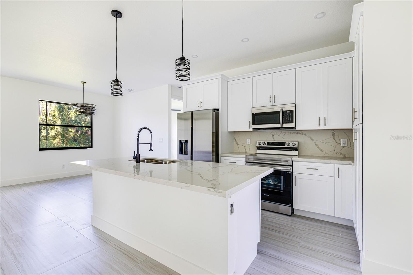 17196 GLENVIEW AVE, PORT CHARLOTTE, FL — photo 13