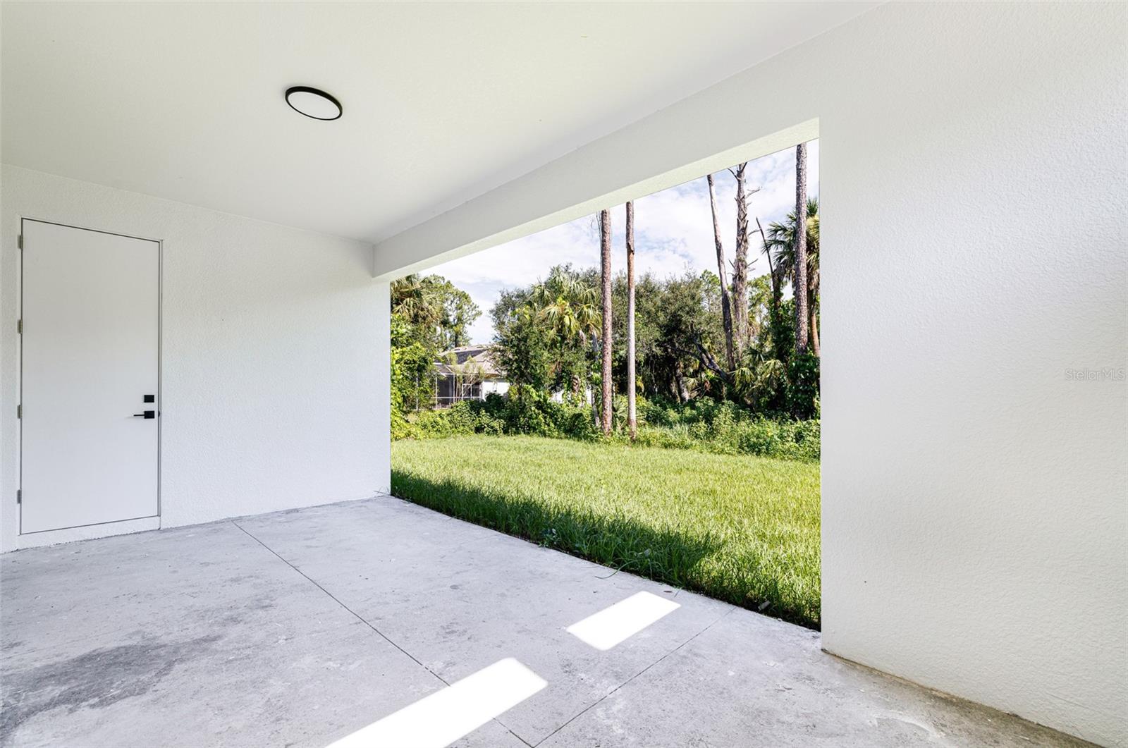 17196 GLENVIEW AVE, PORT CHARLOTTE, FL — photo 32