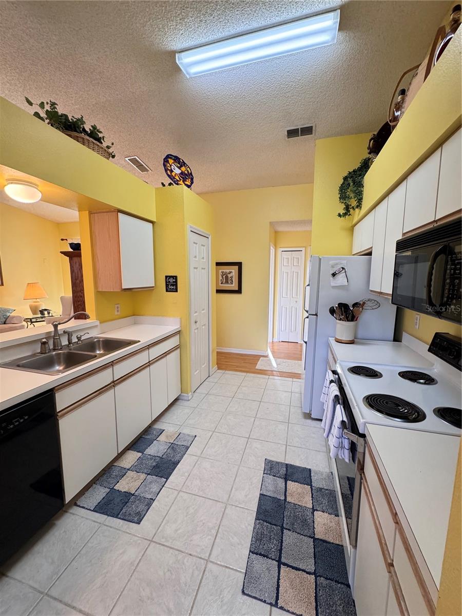 25527 OAK ALY, LEESBURG, FL — photo 46