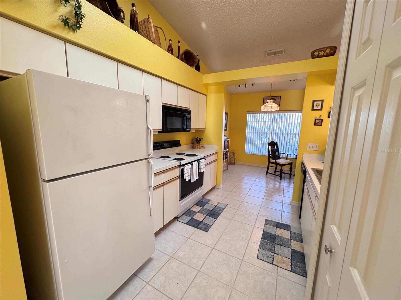 25527 OAK ALY, LEESBURG, FL — photo 47