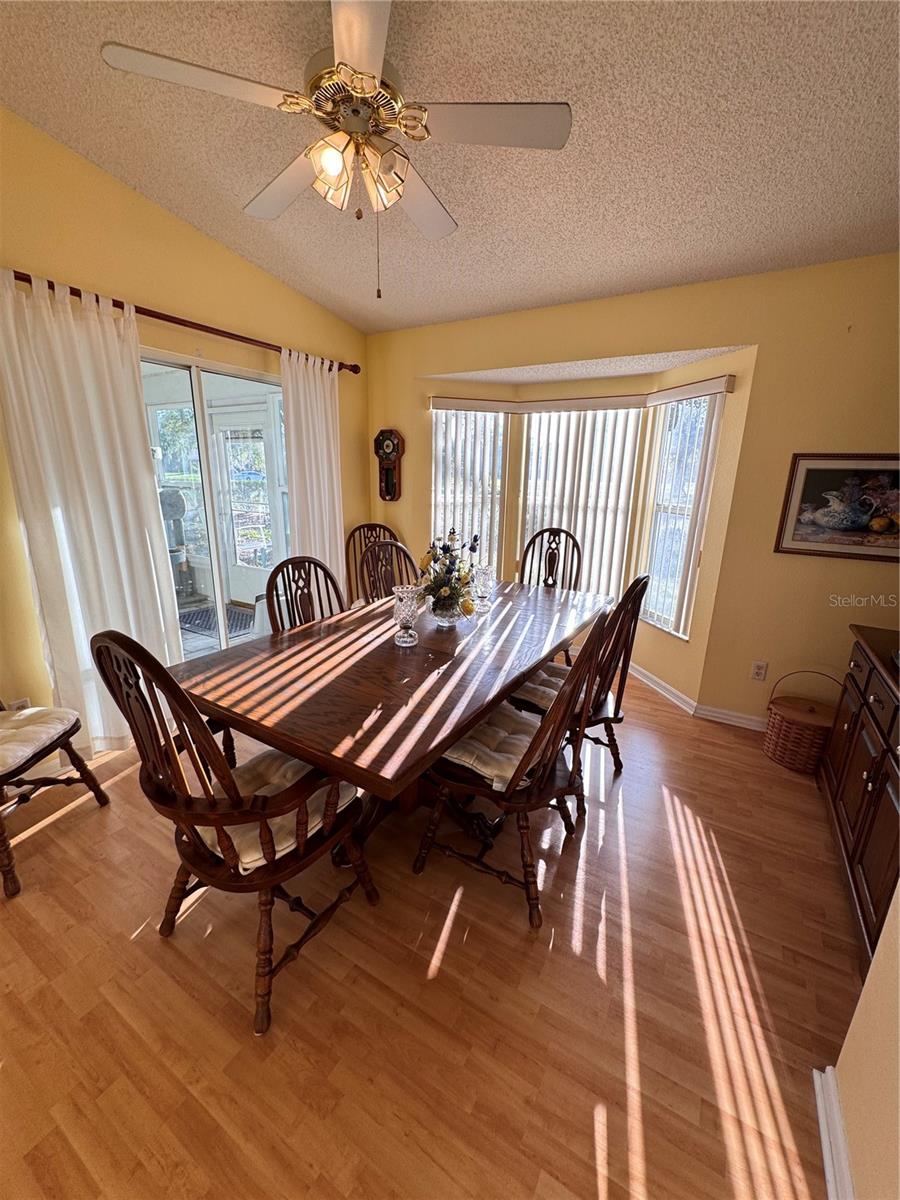 25527 OAK ALY, LEESBURG, FL — photo 49