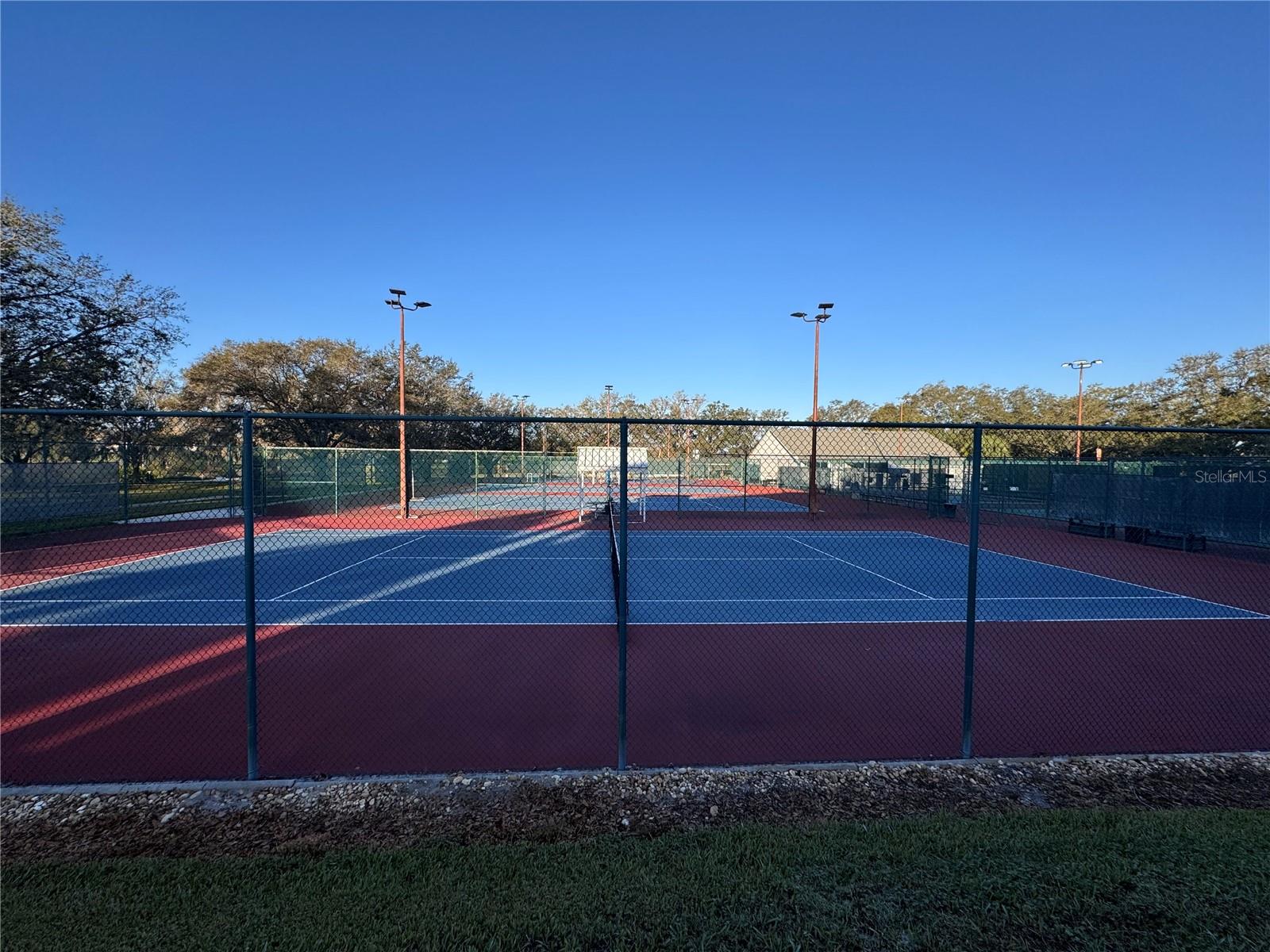 25527 OAK ALY, LEESBURG, FL — photo 157