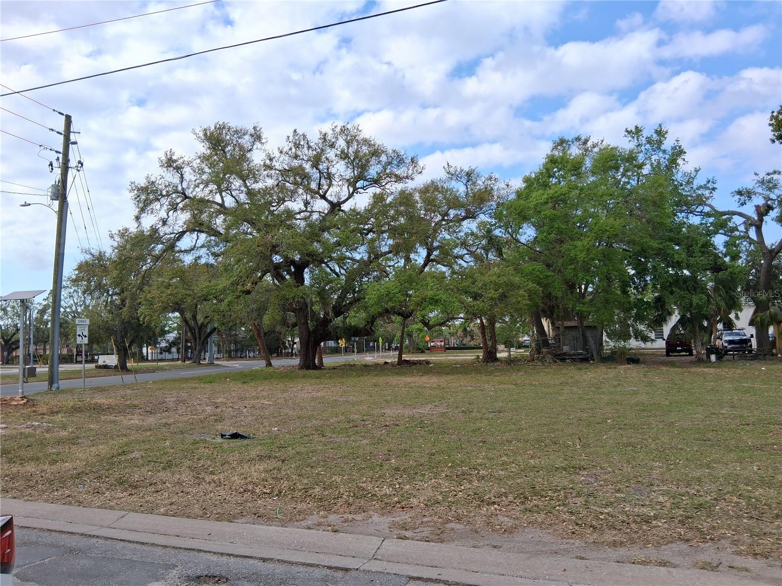 715 15TH ST E, BRADENTON, FL — photo 3