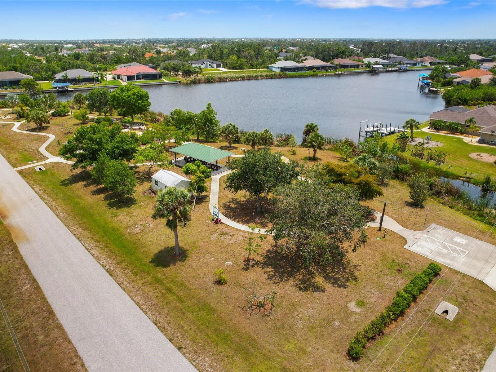 14464 EDNA CIR, PORT CHARLOTTE, FL — photo 47
