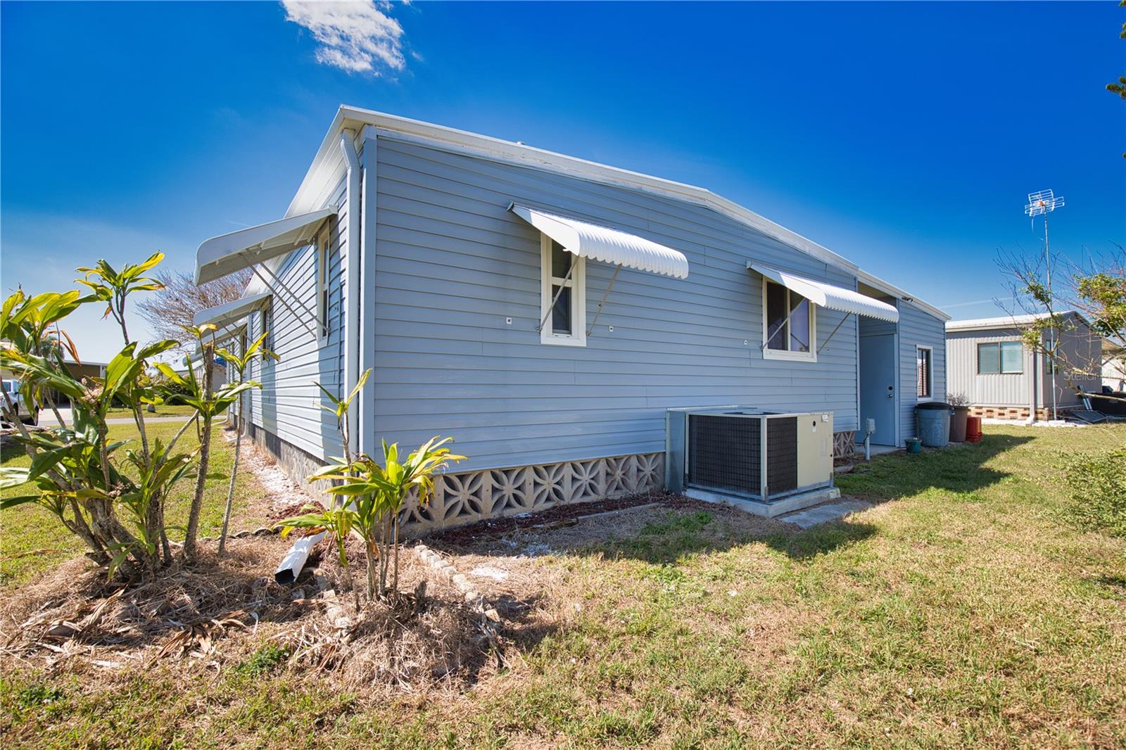 670 EL TANGO, NORTH PORT, FL — photo 38