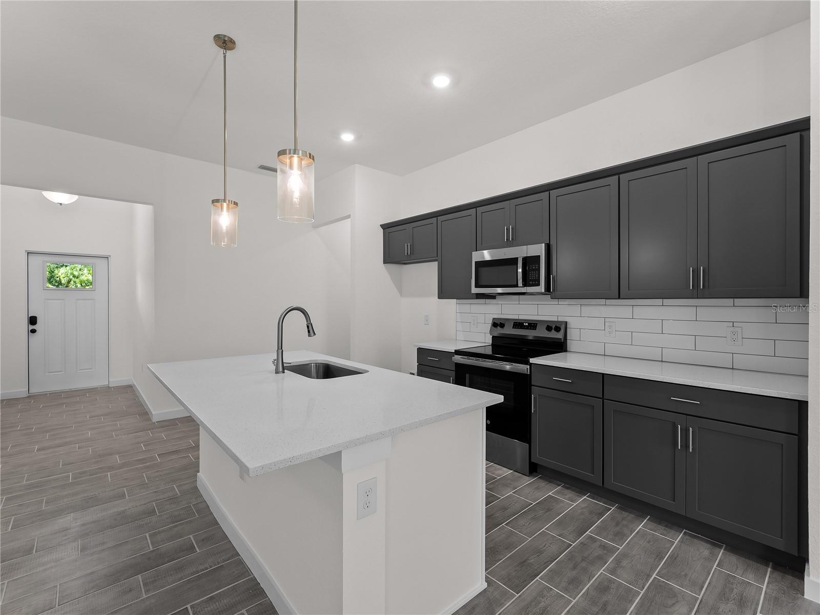 17339 ELMWOOD AVE, PORT CHARLOTTE, FL — photo 14
