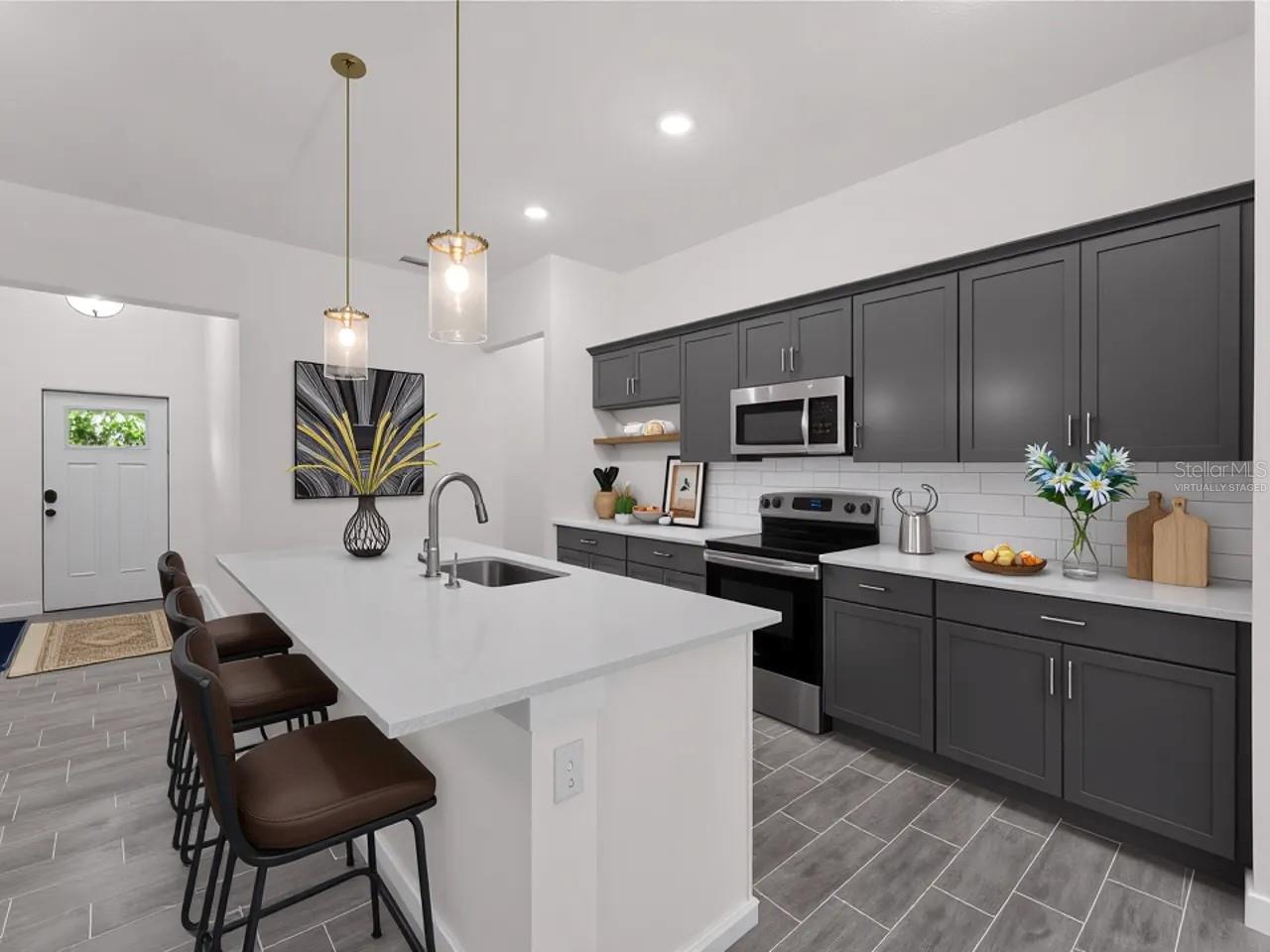 17339 ELMWOOD AVE, PORT CHARLOTTE, FL — photo 2