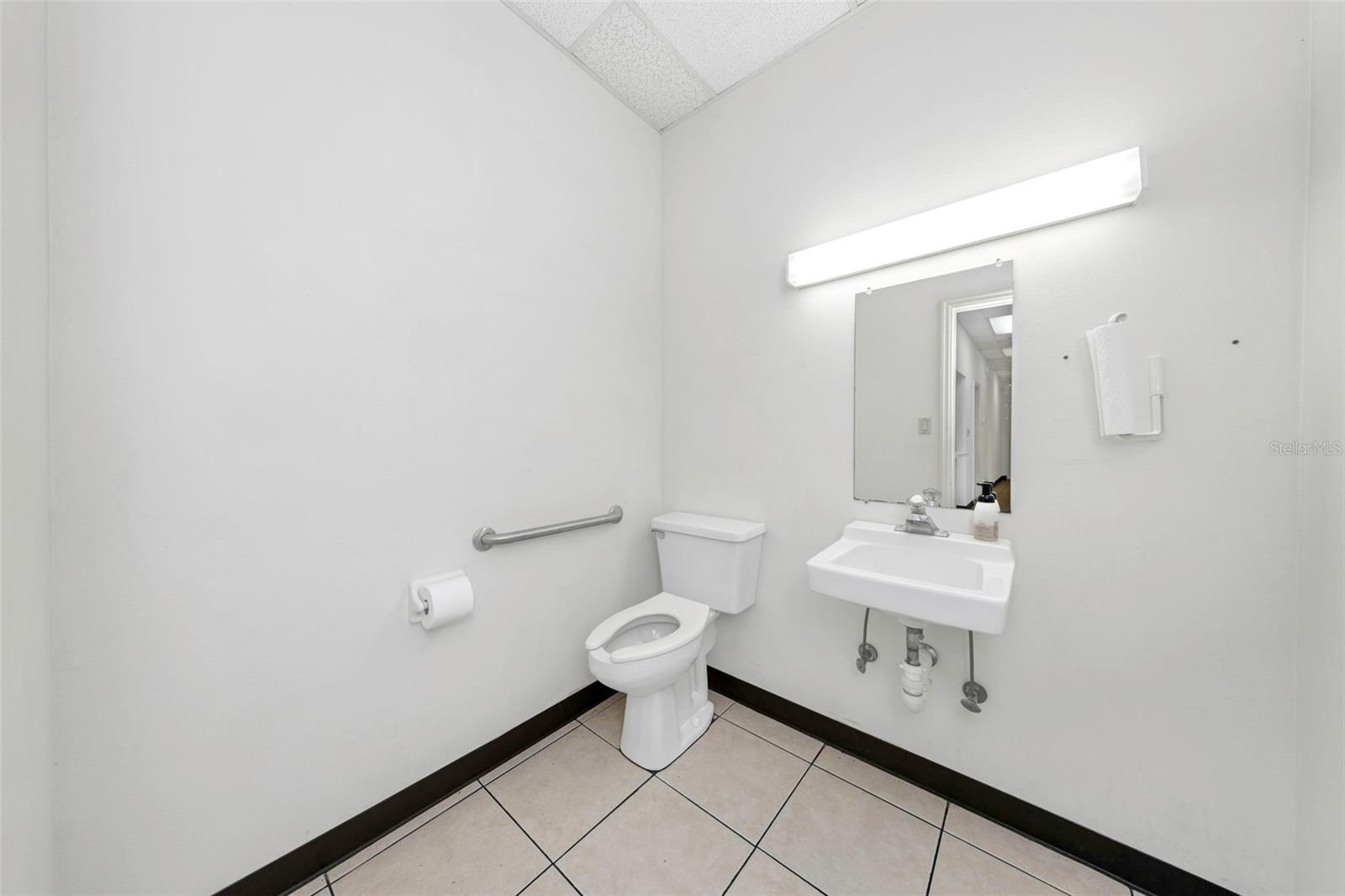 655 N INDIANA AVE, ENGLEWOOD, FL — photo 20