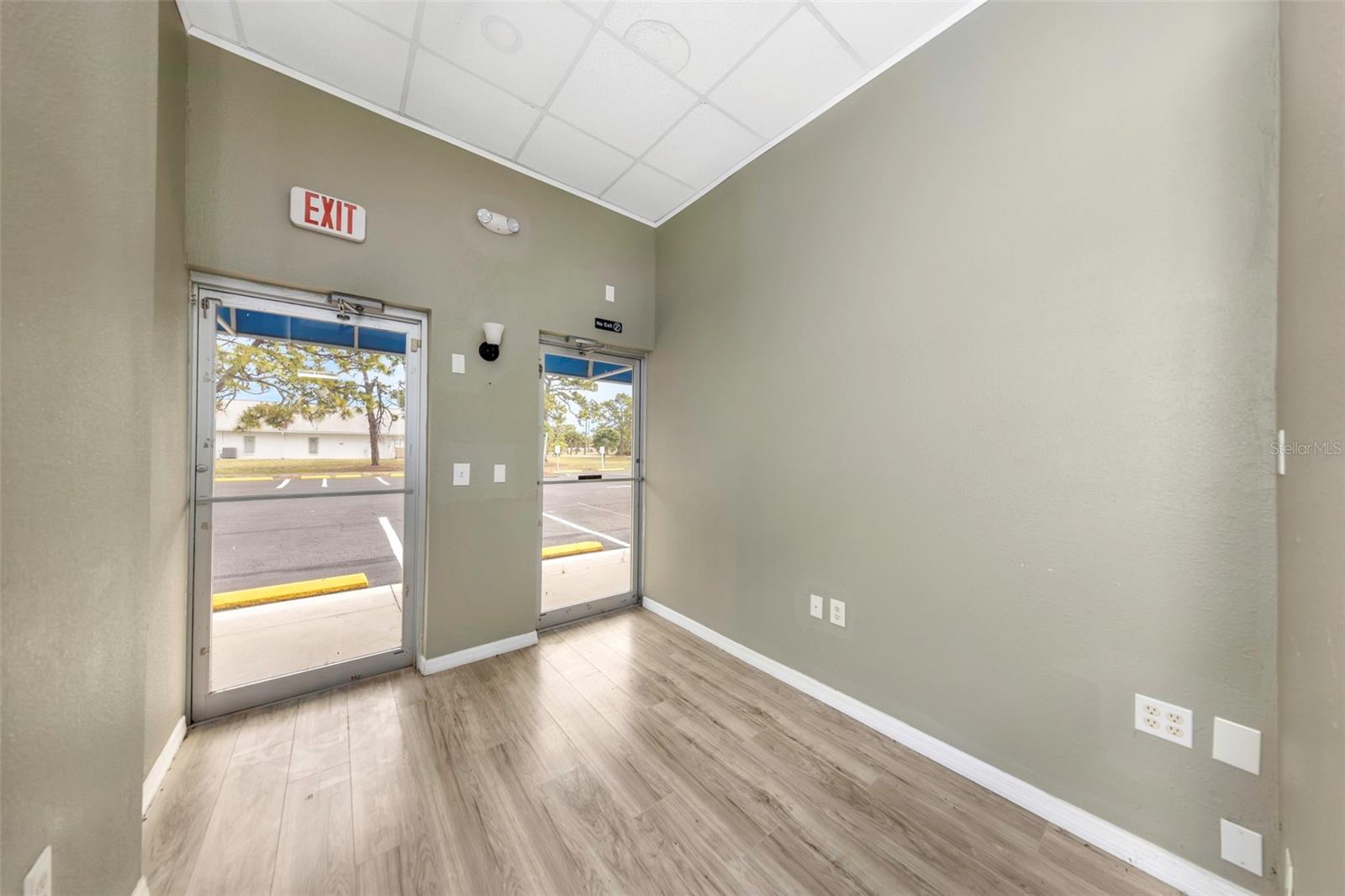 655 N INDIANA AVE, ENGLEWOOD, FL — photo 36