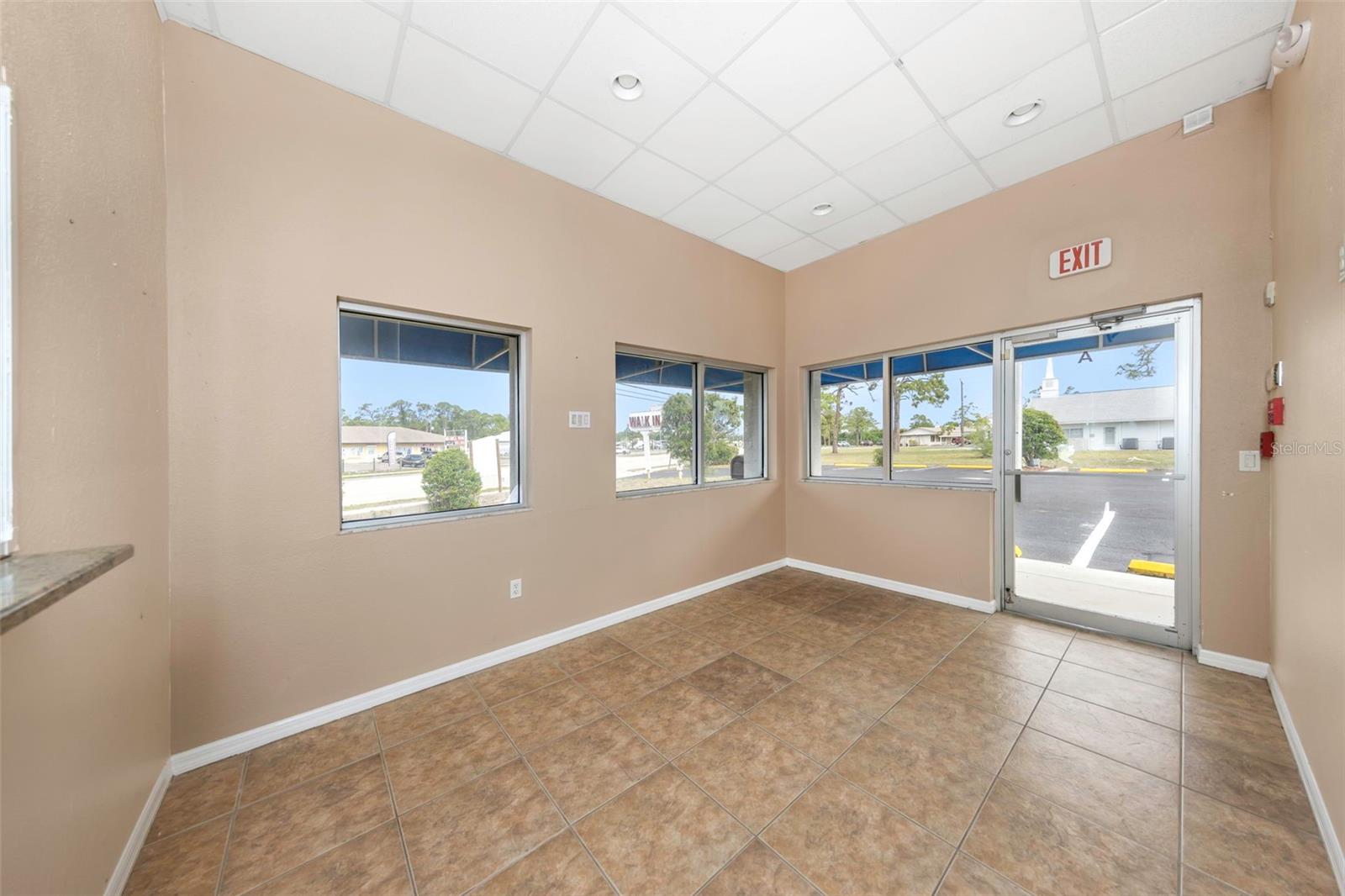 655 N INDIANA AVE, ENGLEWOOD, FL — photo 42