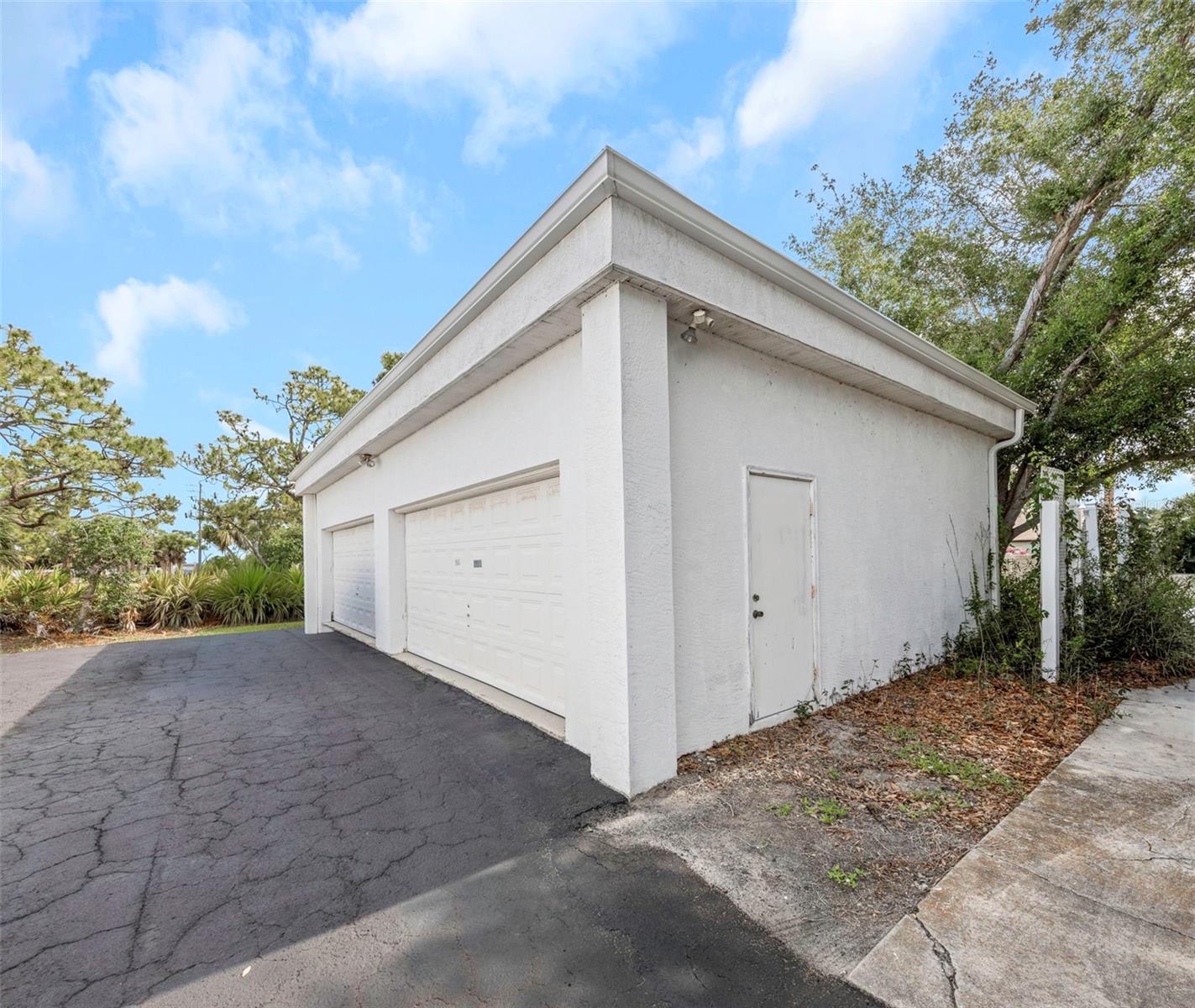 655 N INDIANA AVE, ENGLEWOOD, FL — photo 50