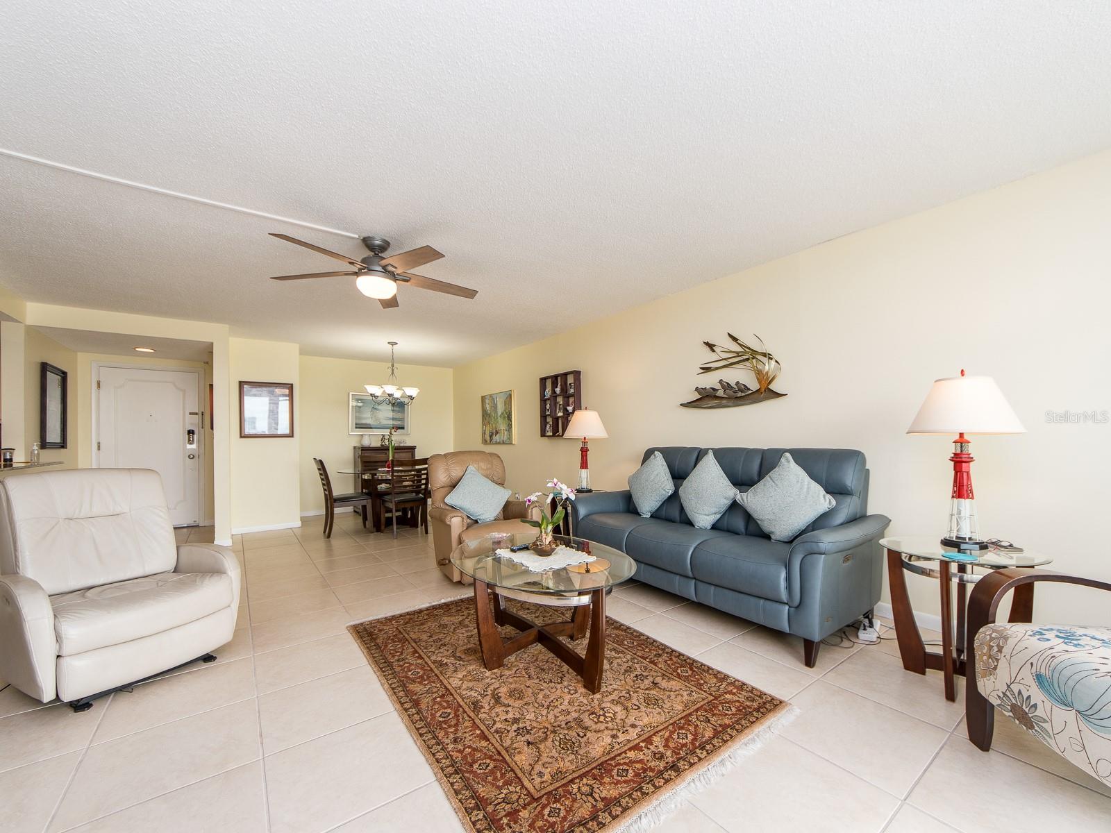 675 S GULFVIEW BLVD #902, CLEARWATER BEACH, FL — photo 4
