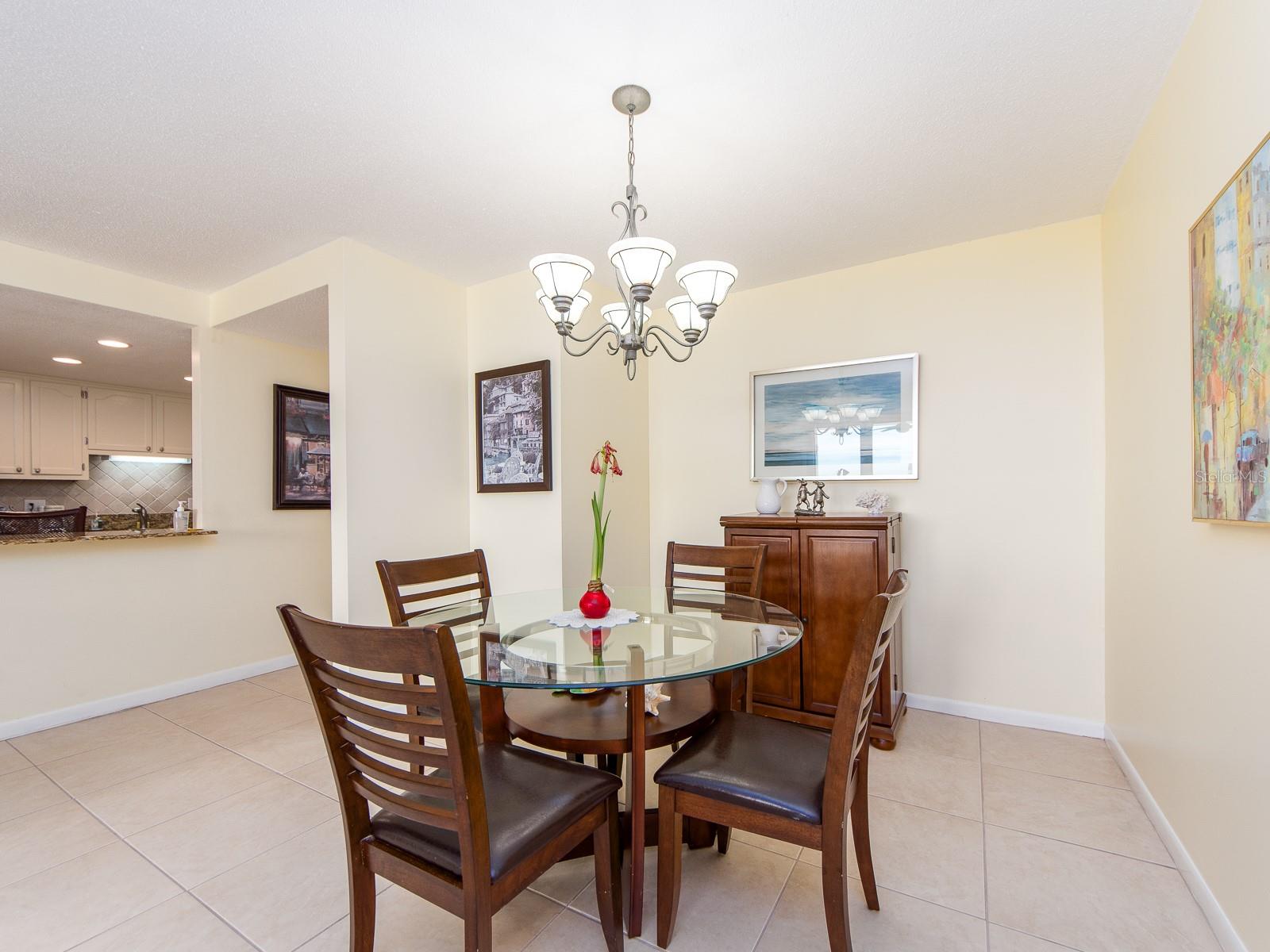 675 S GULFVIEW BLVD #902, CLEARWATER BEACH, FL — photo 14