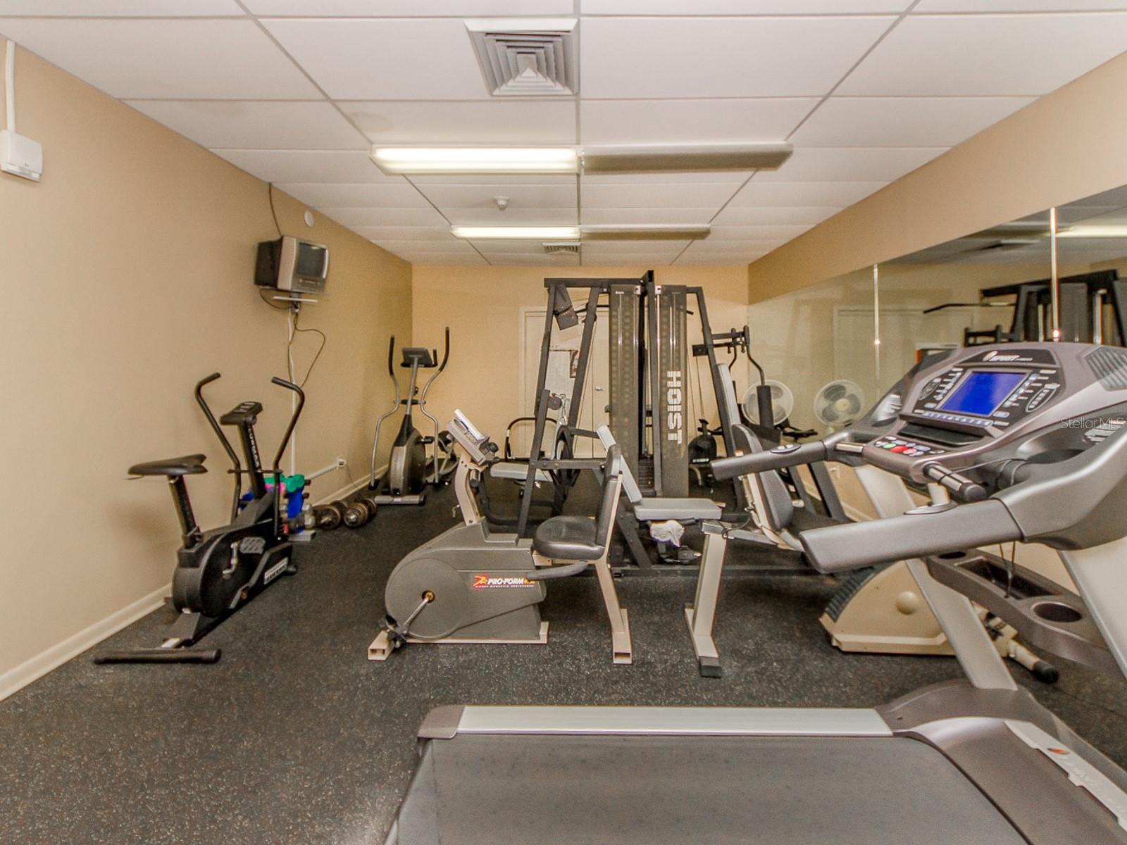 675 S GULFVIEW BLVD #902, CLEARWATER BEACH, FL — photo 38