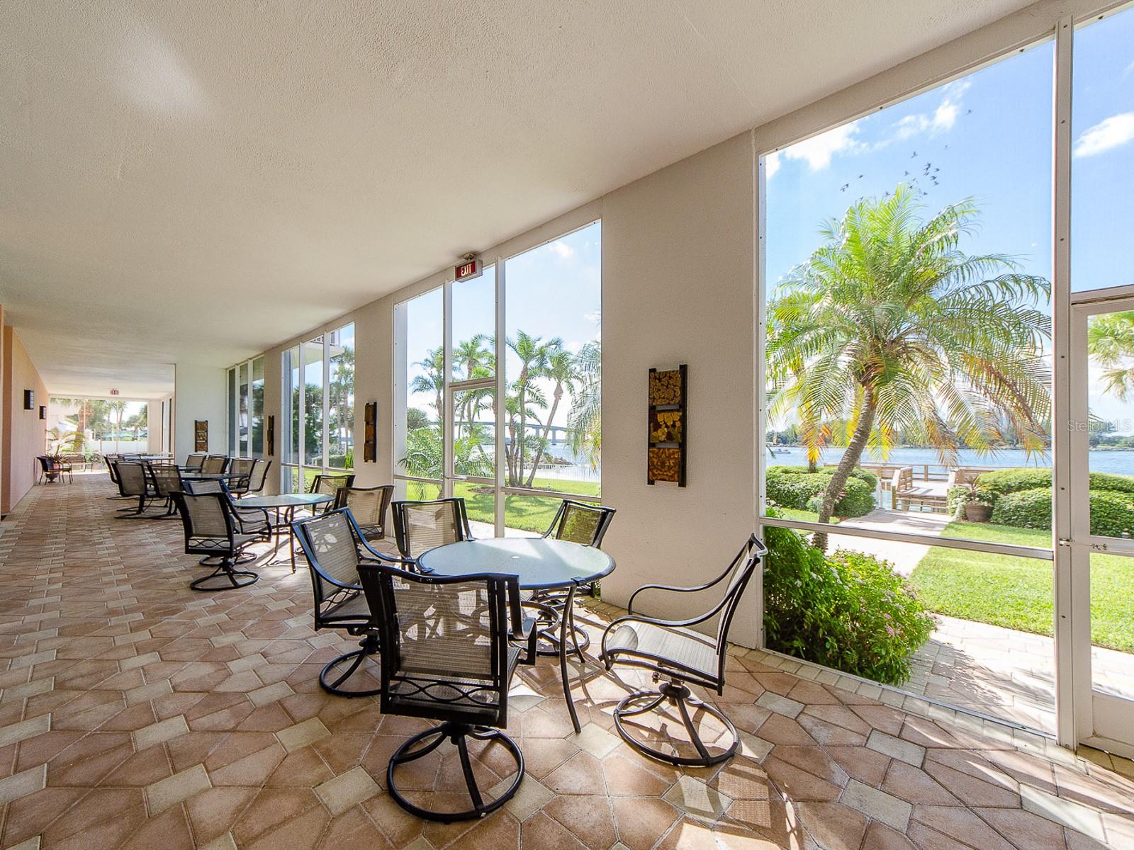 675 S GULFVIEW BLVD #902, CLEARWATER BEACH, FL — photo 41