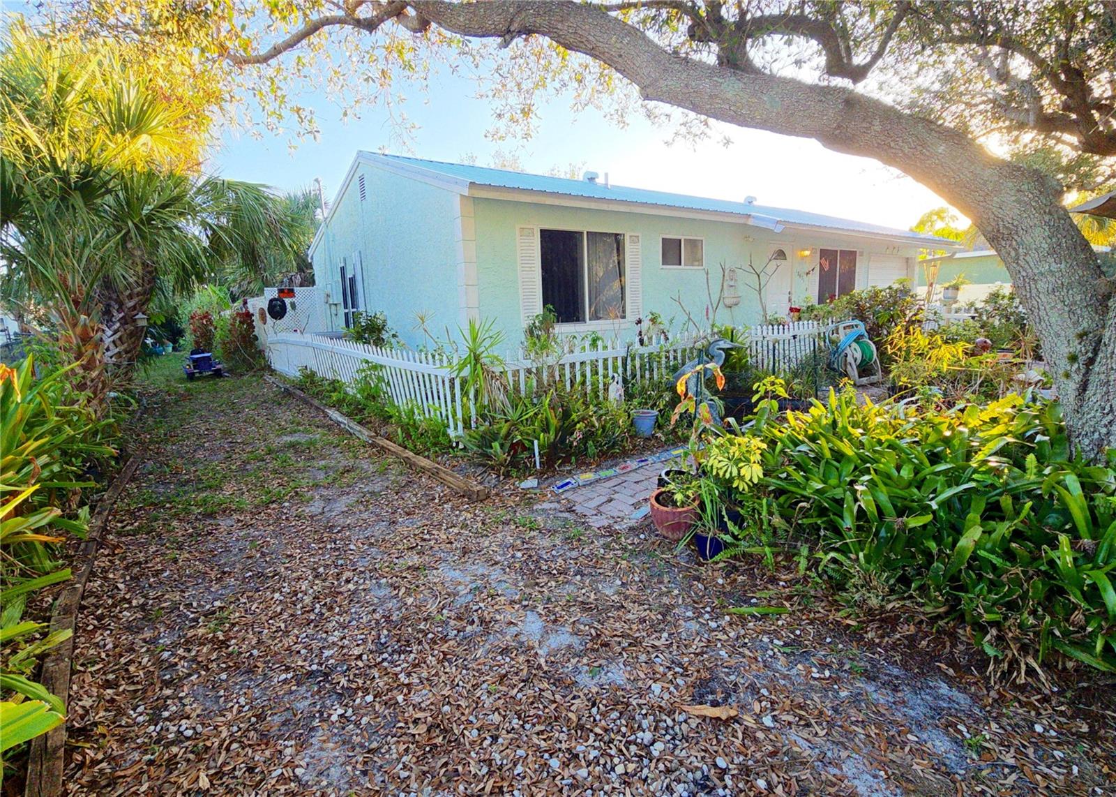 18671 KERRVILLE CIR, PORT CHARLOTTE, FL — photo 8