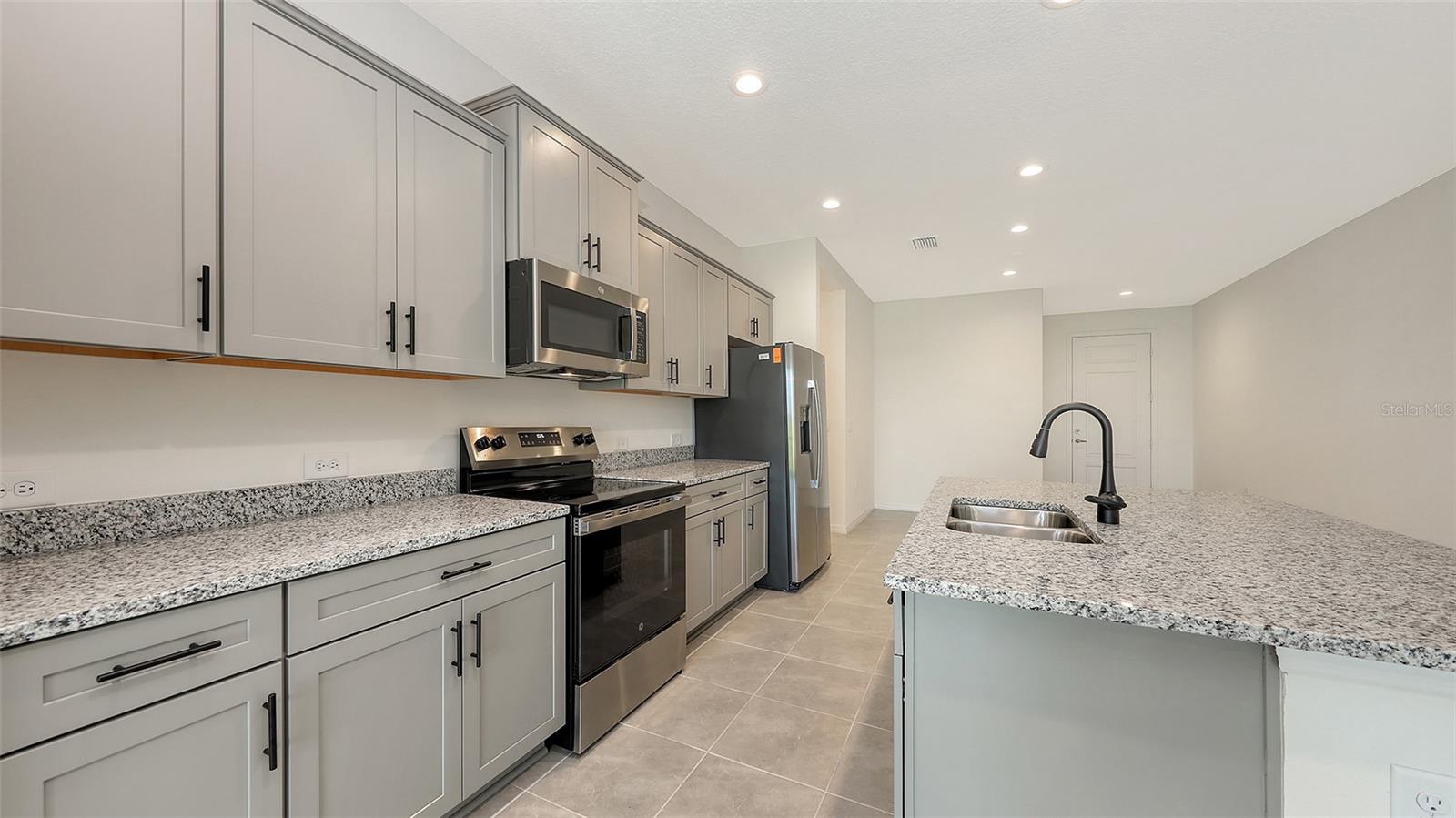 2360 WASHINGTON PALM CT, BRADENTON, FL — photo 13