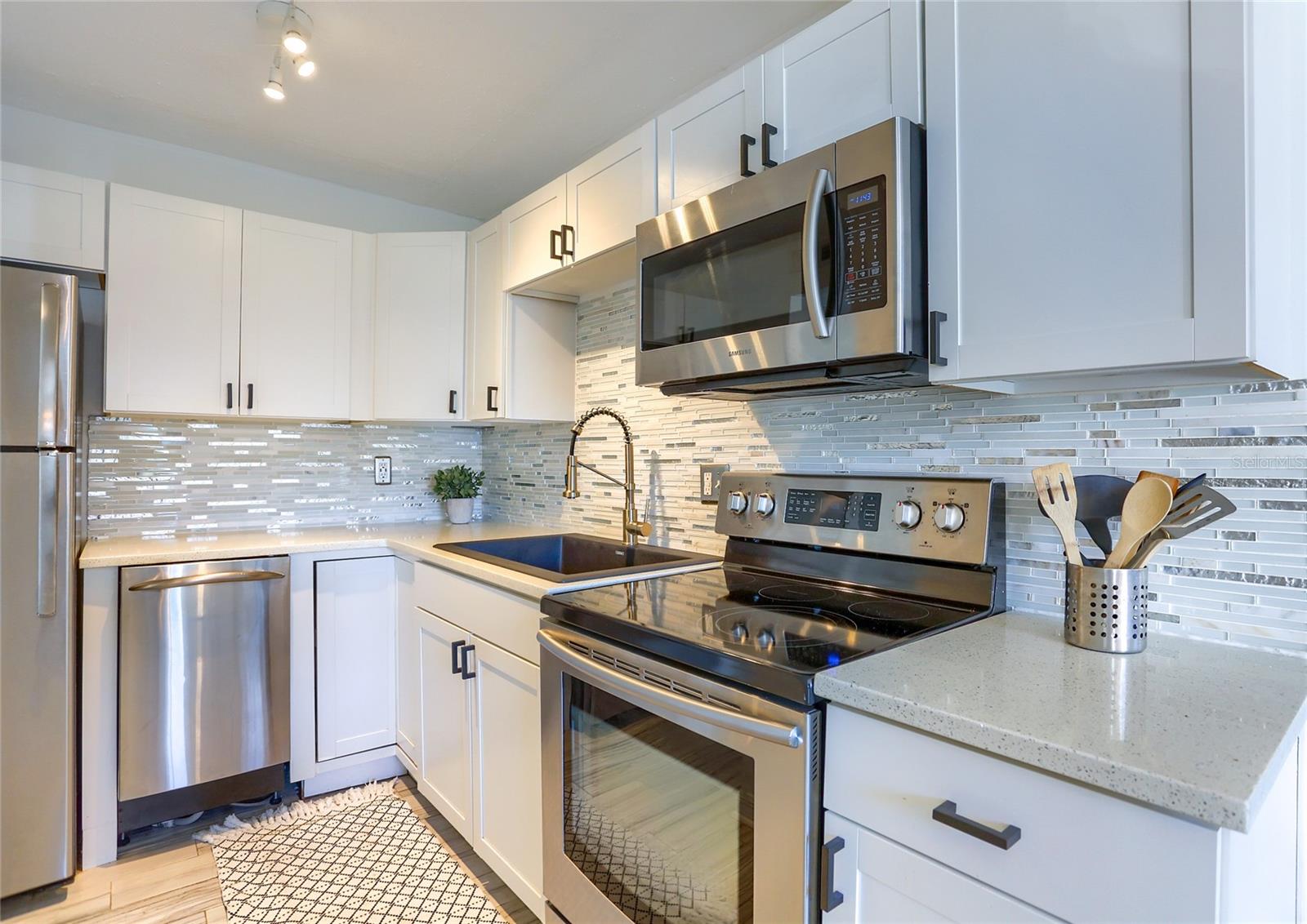 4975 COBIA DR SE #A, ST PETERSBURG, FL — photo 15