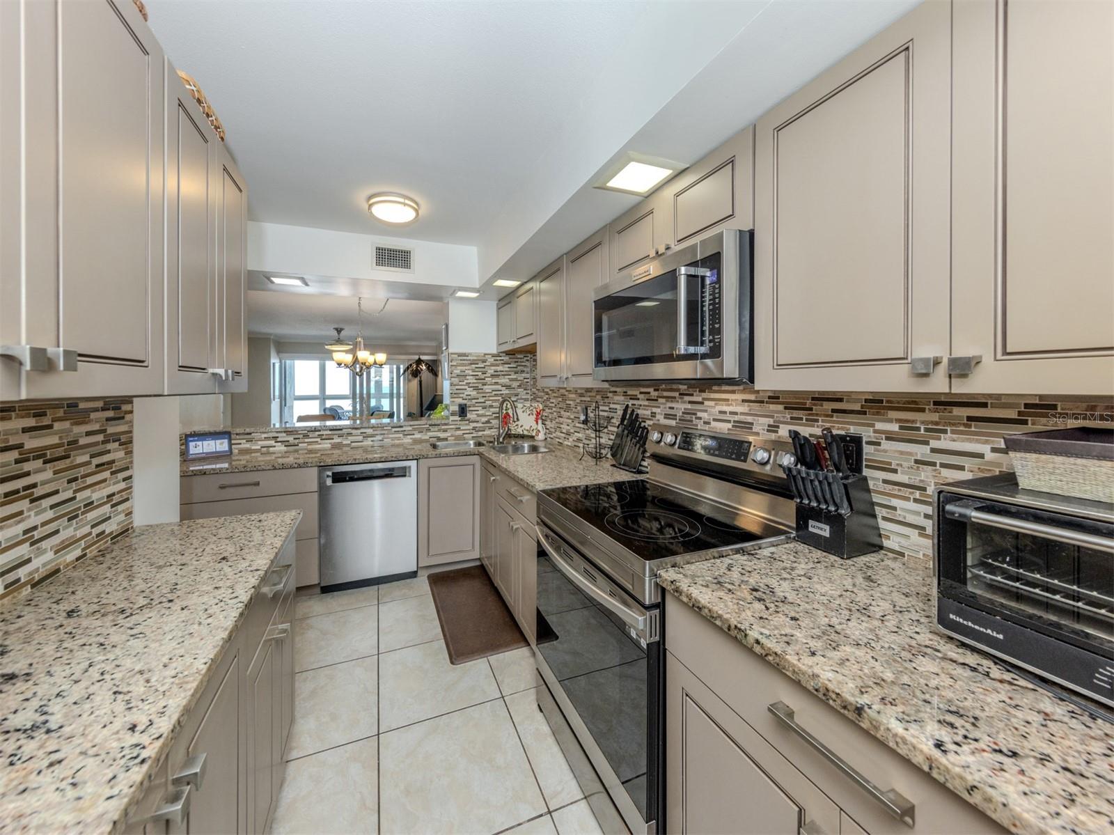 950 TARPON CENTER DR #506, VENICE, FL — photo 13