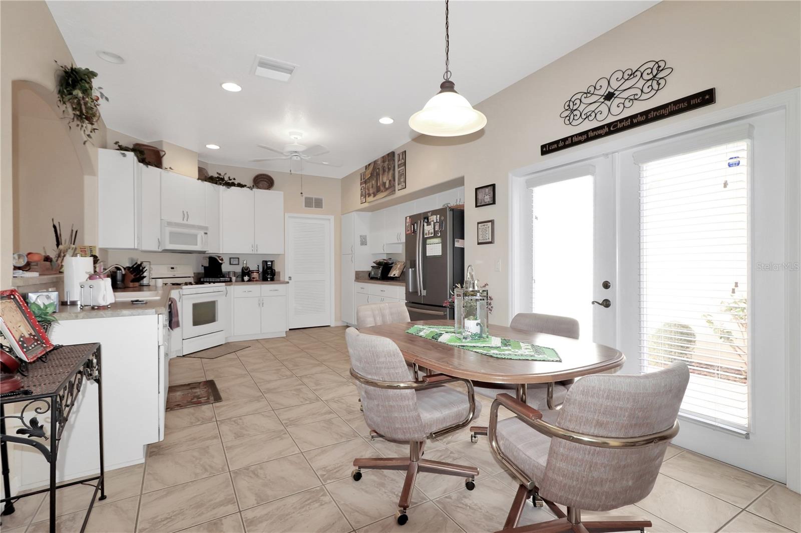 20751 QUEEN ALEXANDRA DR, LEESBURG, FL — photo 13