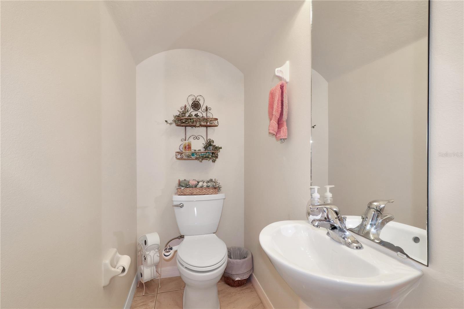 20751 QUEEN ALEXANDRA DR, LEESBURG, FL — photo 32