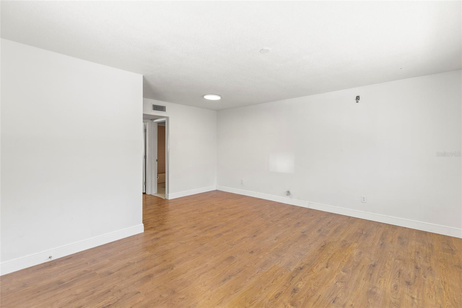 250 NW ROSERY RD #314, LARGO, FL — photo 3