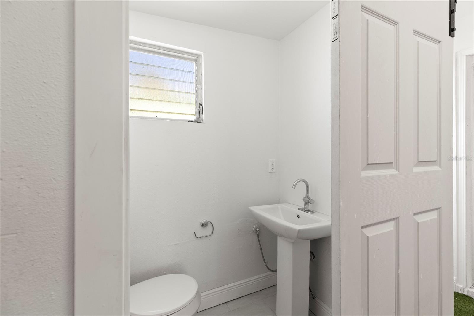 250 NW ROSERY RD #314, LARGO, FL — photo 15