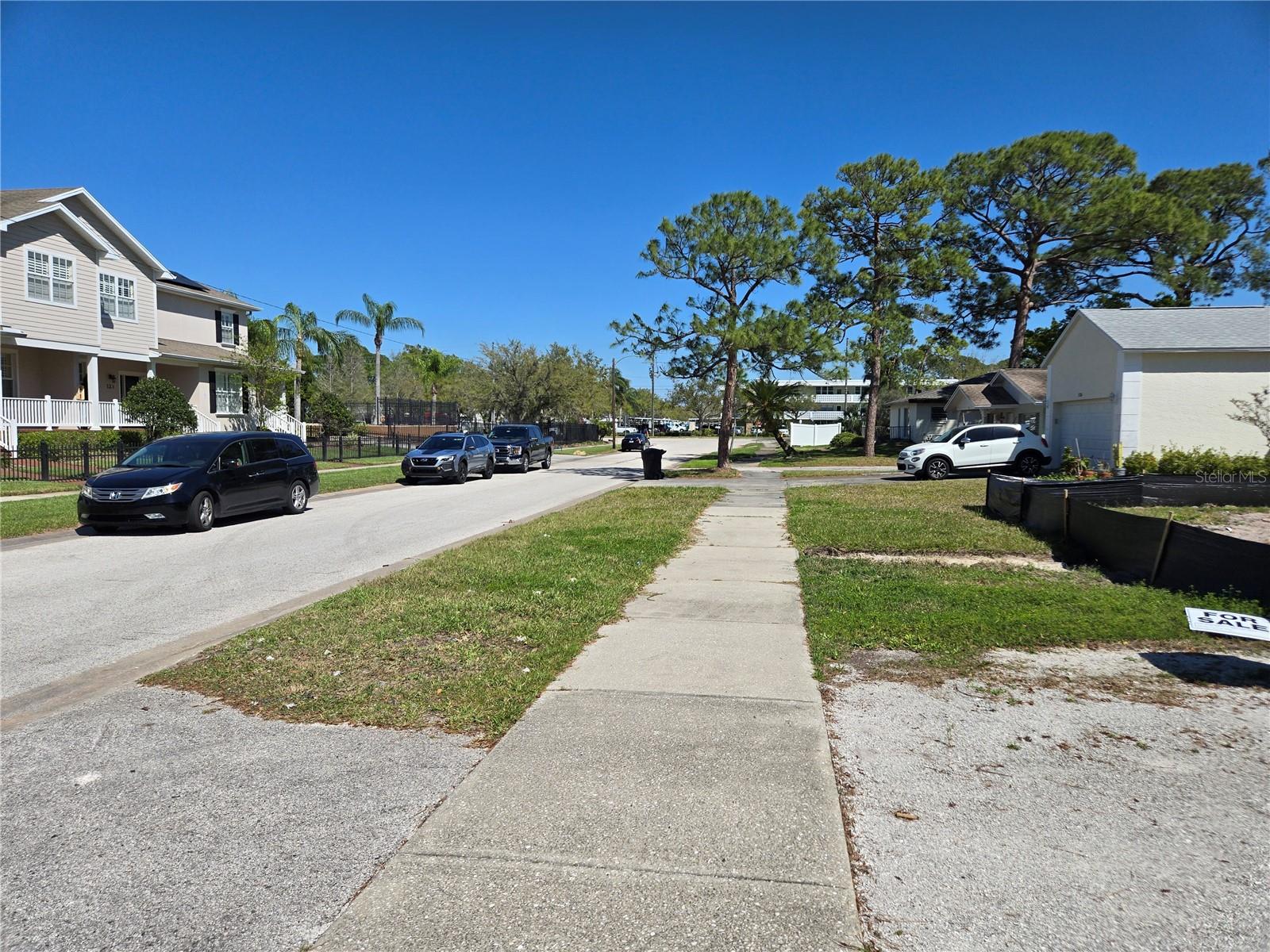 134 49TH AVE N, ST PETERSBURG, FL — photo 3
