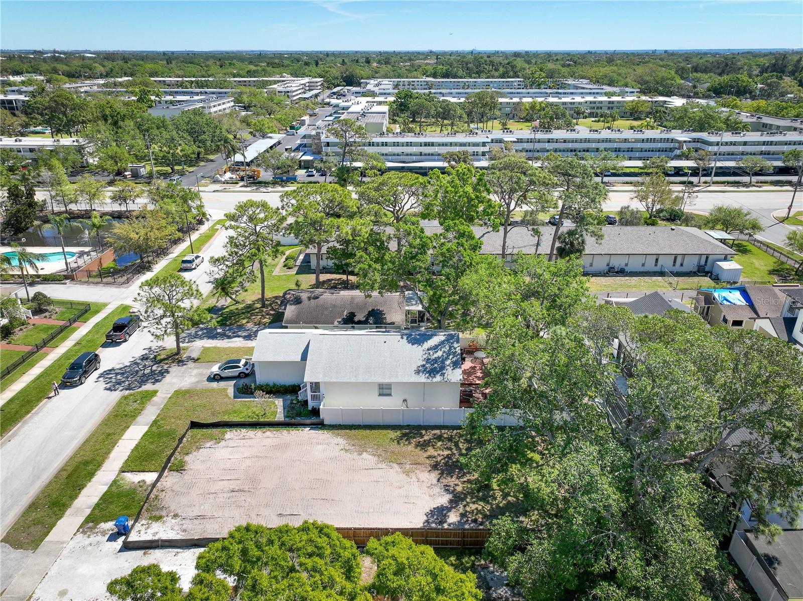 134 49TH AVE N, ST PETERSBURG, FL — photo 15