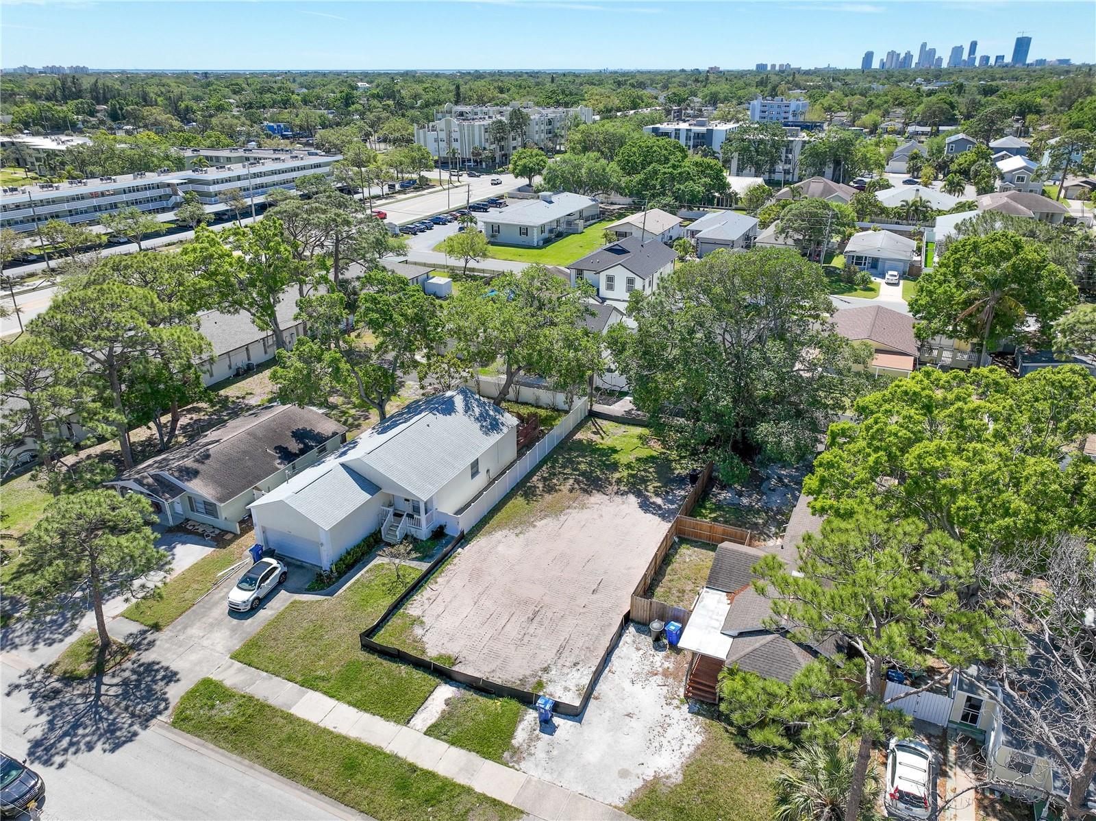 134 49TH AVE N, ST PETERSBURG, FL — photo 16