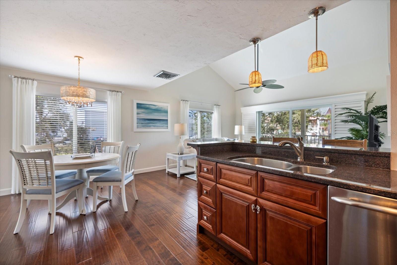 109 BAYSHORE RD #10, NOKOMIS, FL — photo 17