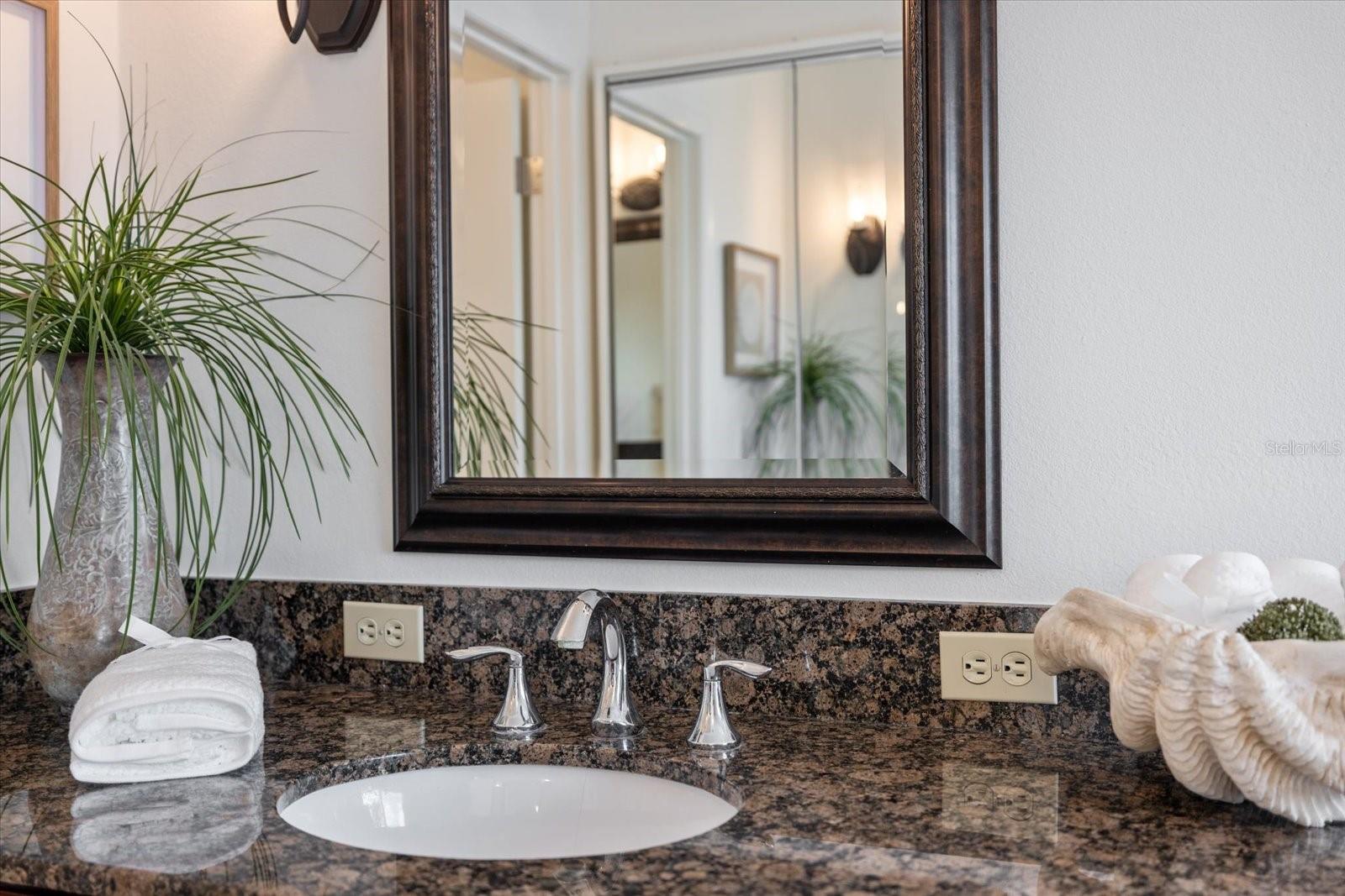 109 BAYSHORE RD #10, NOKOMIS, FL — photo 30