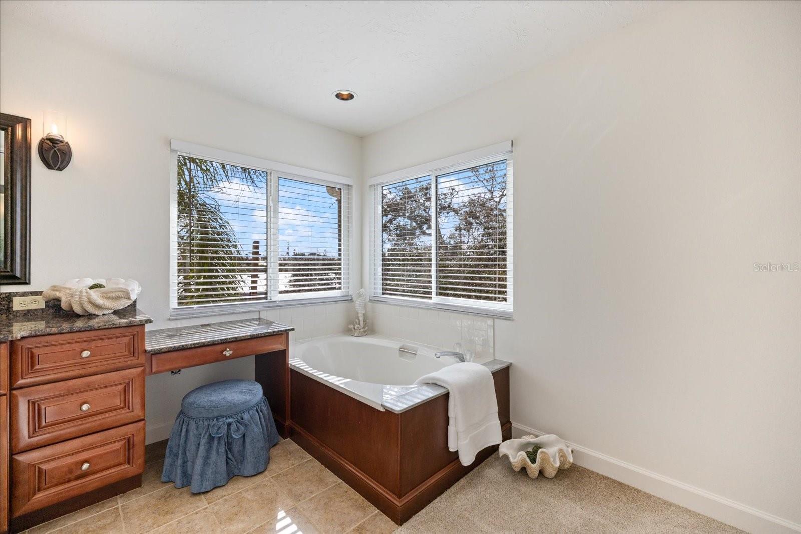 109 BAYSHORE RD #10, NOKOMIS, FL — photo 31