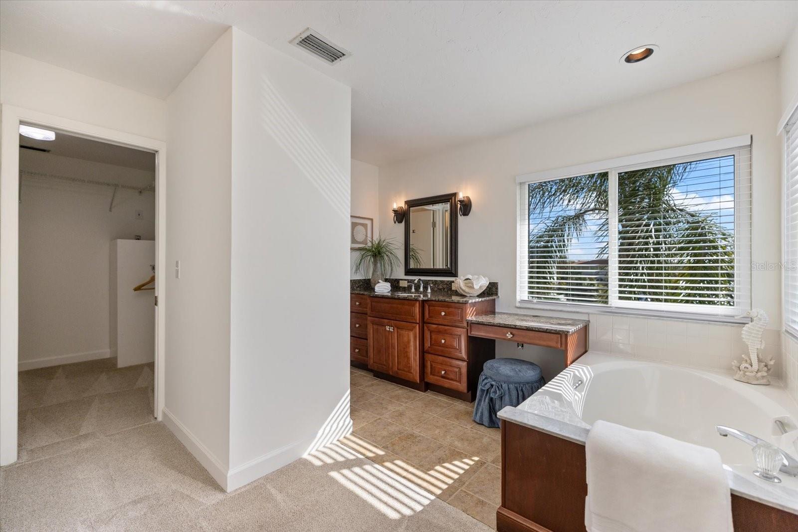 109 BAYSHORE RD #10, NOKOMIS, FL — photo 32