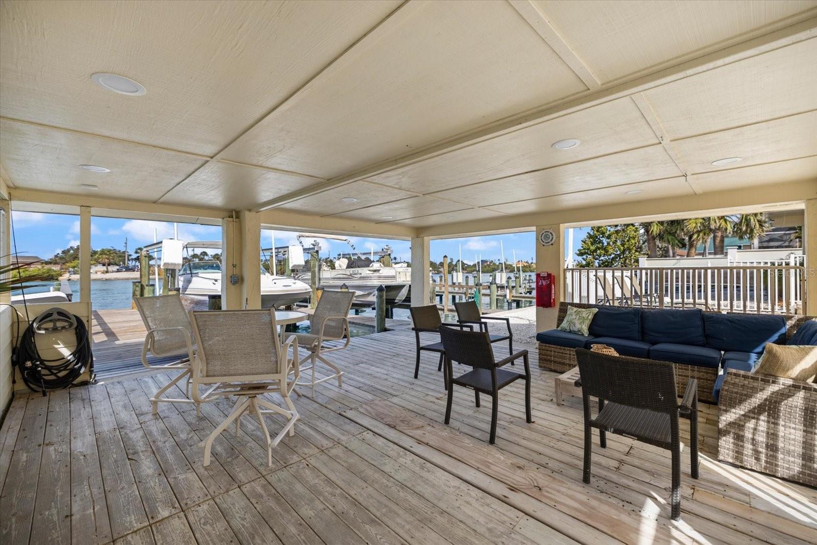 109 BAYSHORE RD #10, NOKOMIS, FL — photo 57