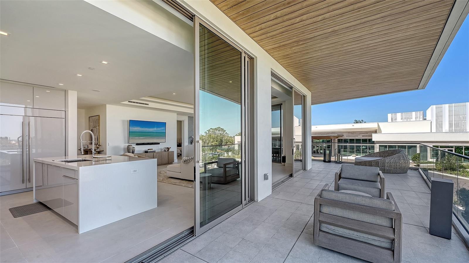 1591 GULF OF MEXICO DR #313, LONGBOAT KEY, FL — photo 15