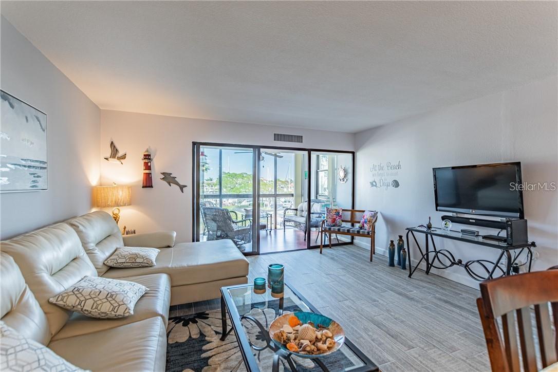 800 S GULFVIEW BLVD #203, CLEARWATER, FL — photo 9